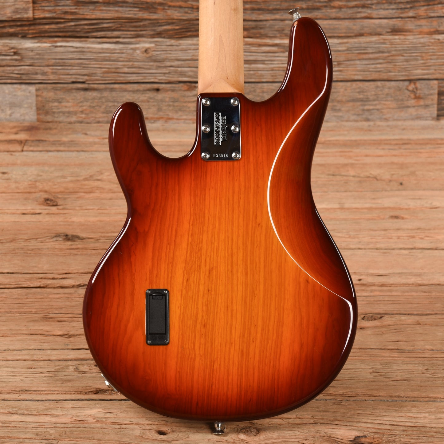 Music Man StingRay 4 H 3-Band EQ Honey Burst 2003 Bass Guitars / 4-String