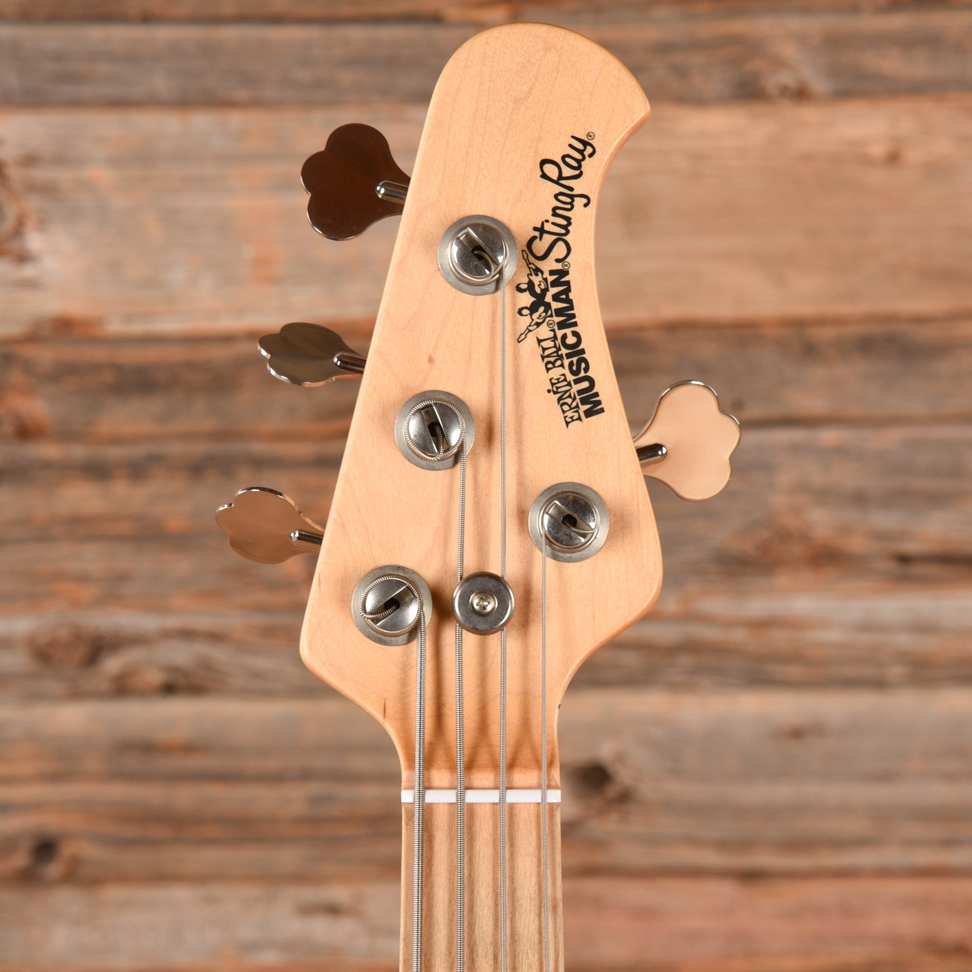 Music Man StingRay 4 H 3-Band EQ Honey Burst 2003 Bass Guitars / 4-String