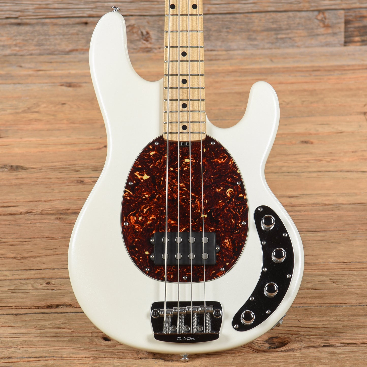 Music Man StingRay 4 H Slo Special White Bass Guitars / 4-String