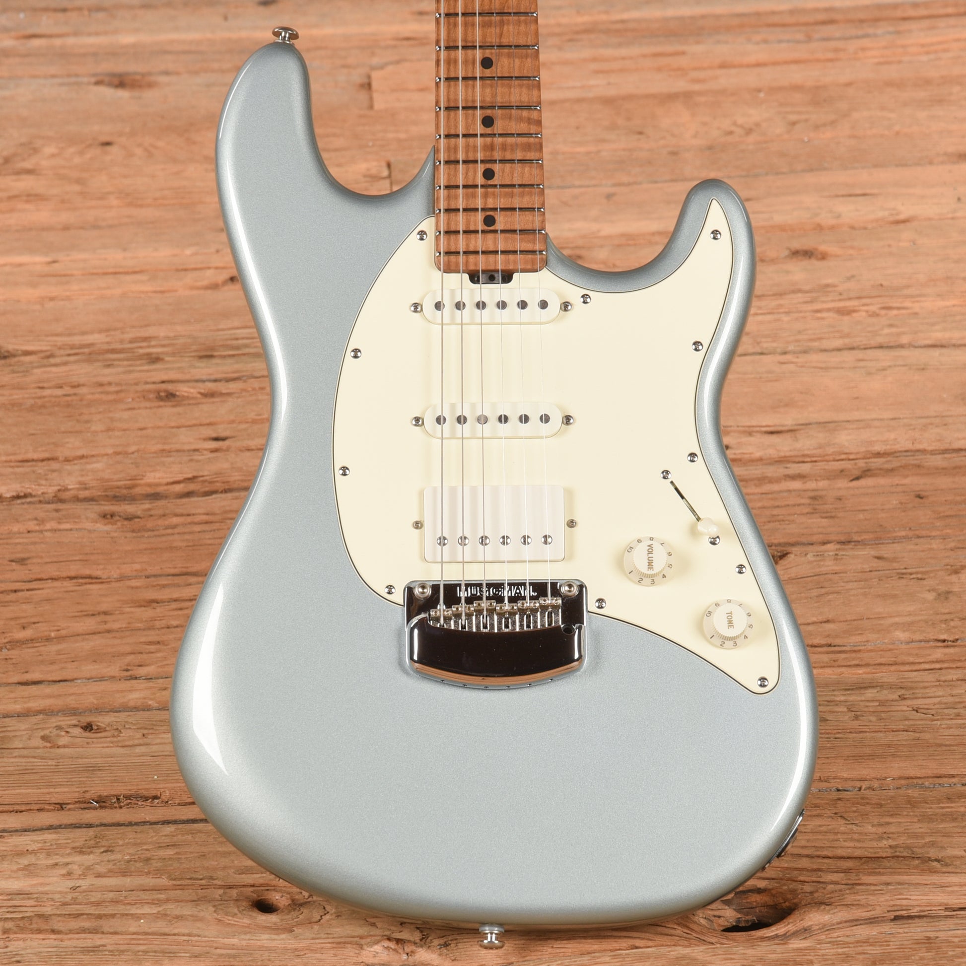 Music Man Cutlass HSS Firemist Silver 2018 Electric Guitars