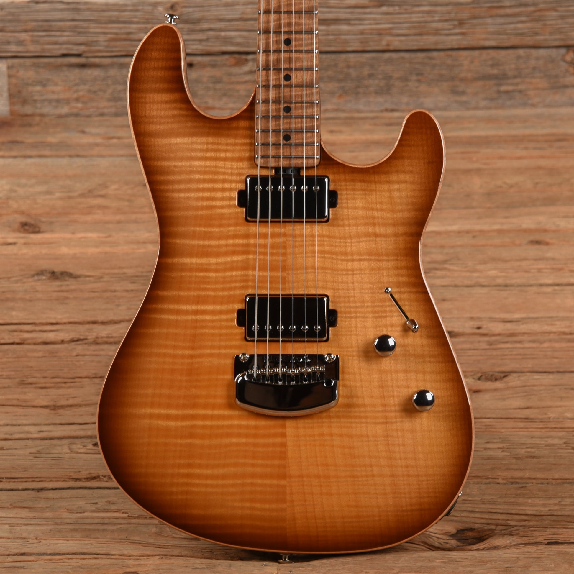 Music Man Sabre HH Honeysuckle 2020 Electric Guitars / Solid Body