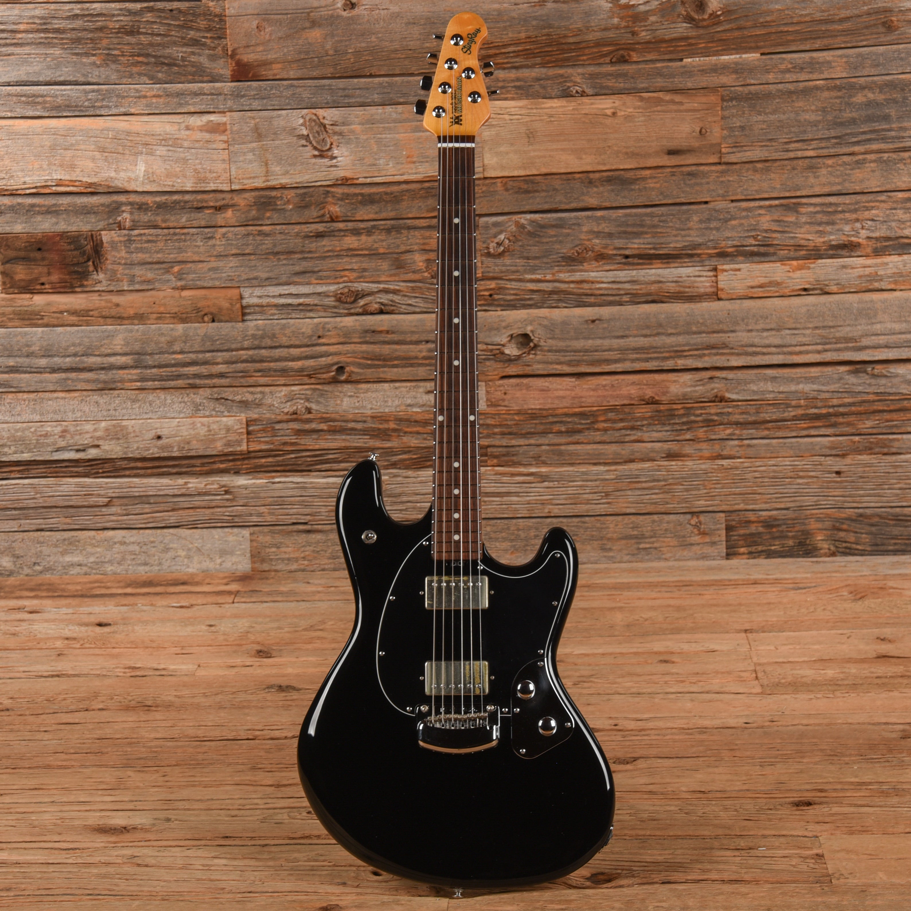 Music Man StingRay Black 2016 Electric Guitars / Solid Body