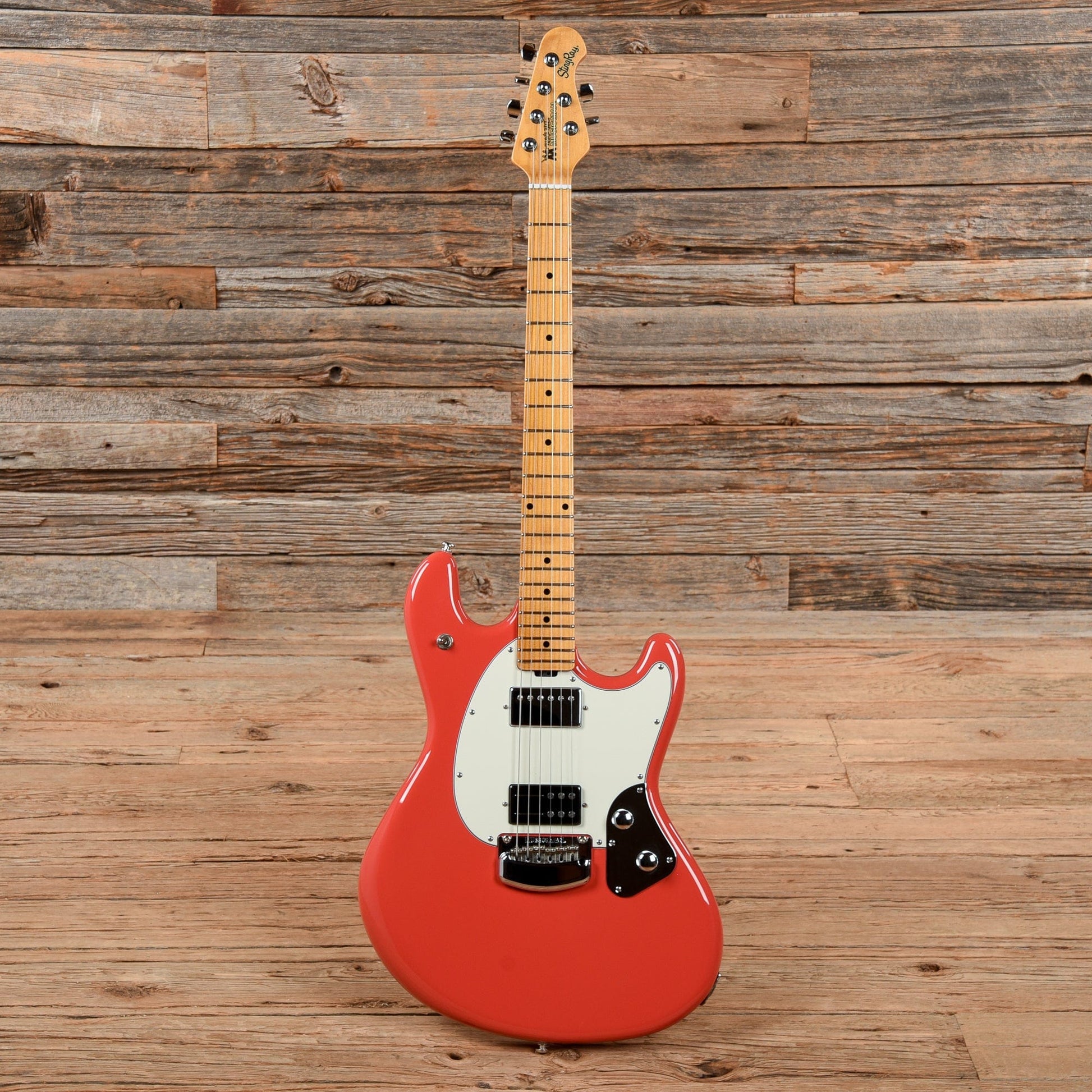 Music Man StingRay Guitar HH Coral Red 2018 Electric Guitars / Solid Body