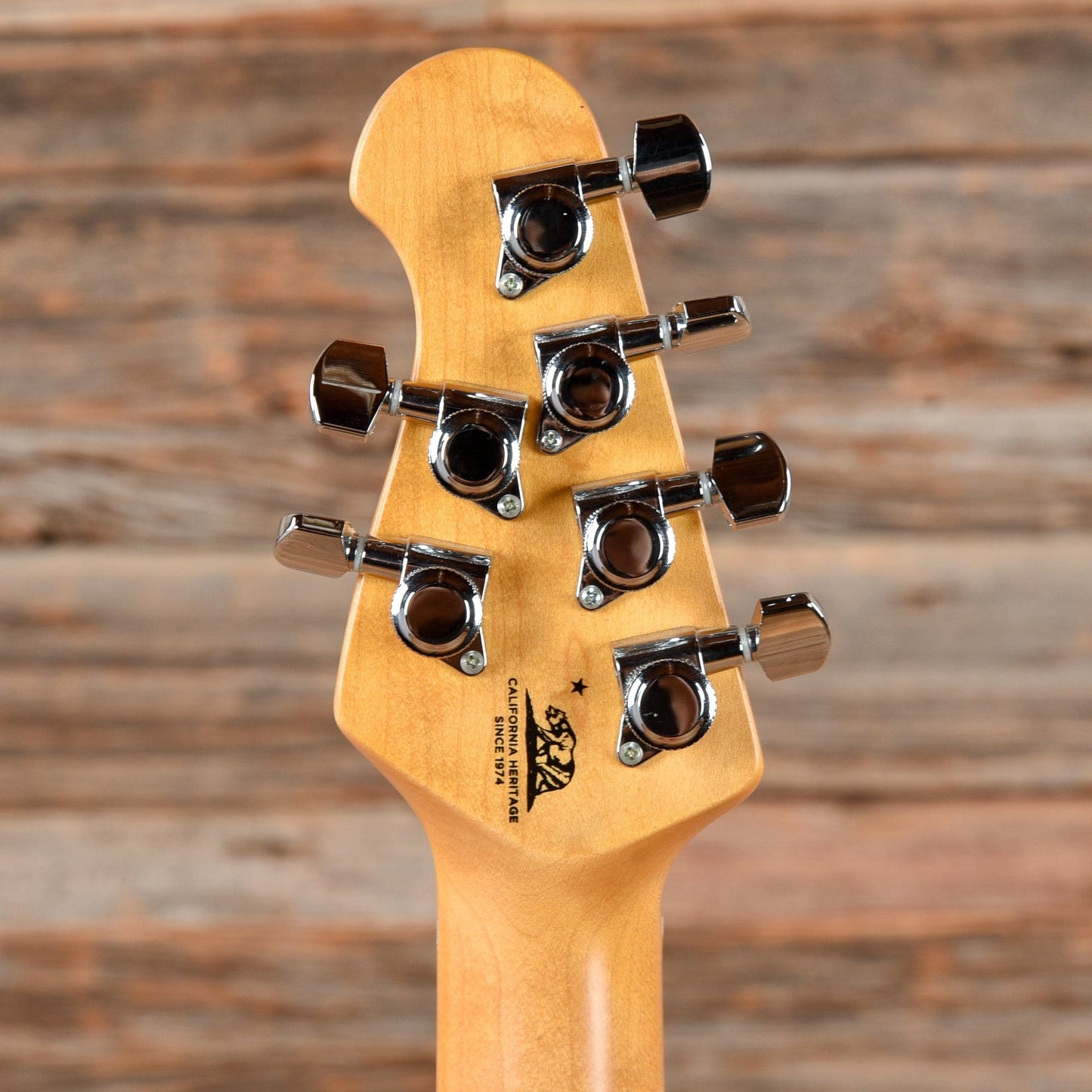 Music Man StingRay Guitar HH Coral Red 2018 Electric Guitars / Solid Body