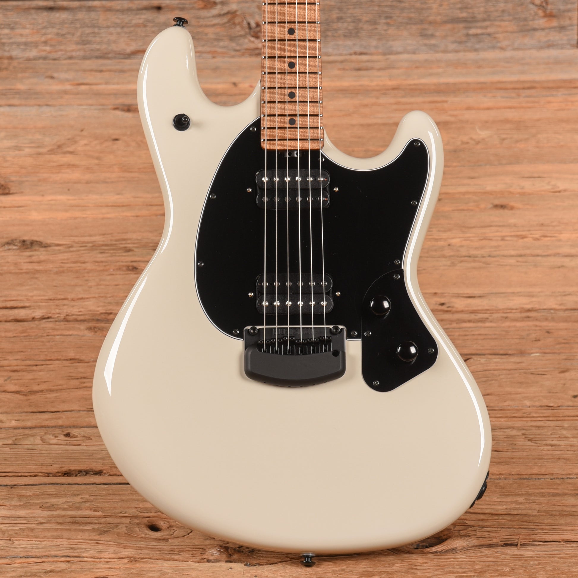 Music Man StingRay RS White 2024 Electric Guitars / Solid Body