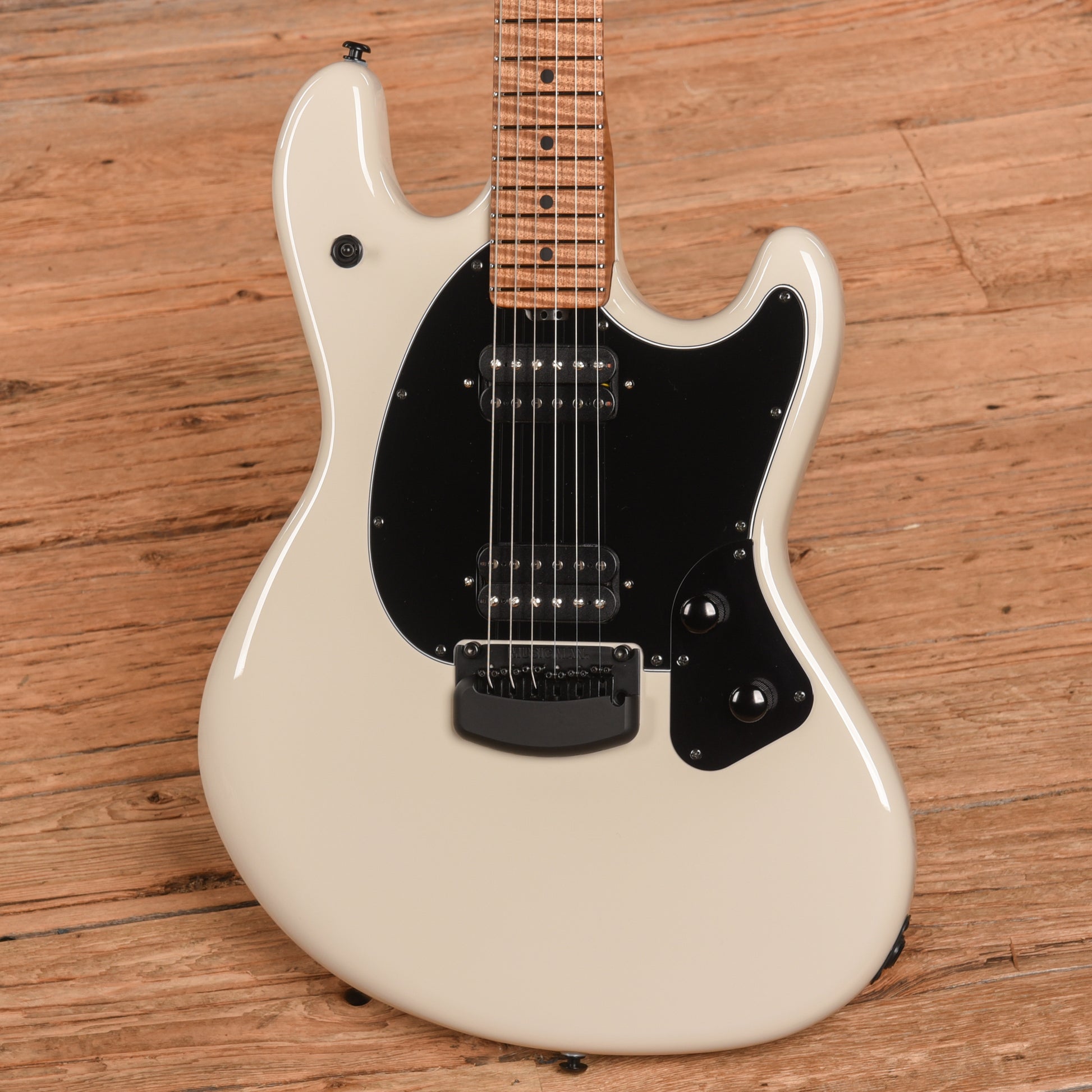 Music Man StingRay RS White 2024 Electric Guitars / Solid Body