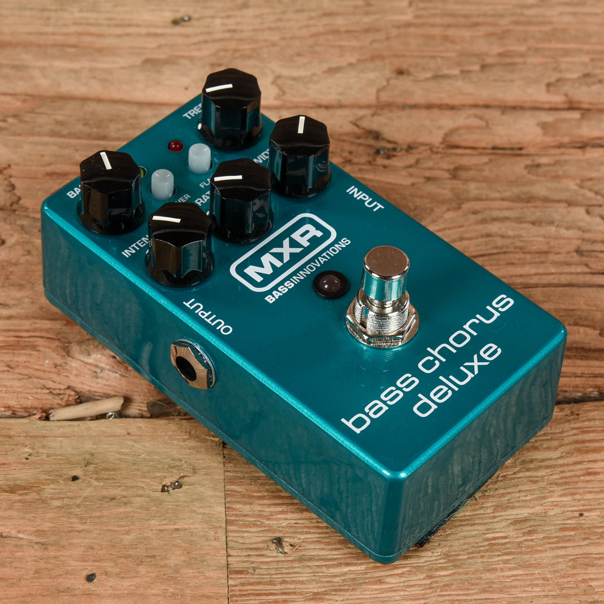 MXR Bass Chorus Deluxe – Chicago Music Exchange