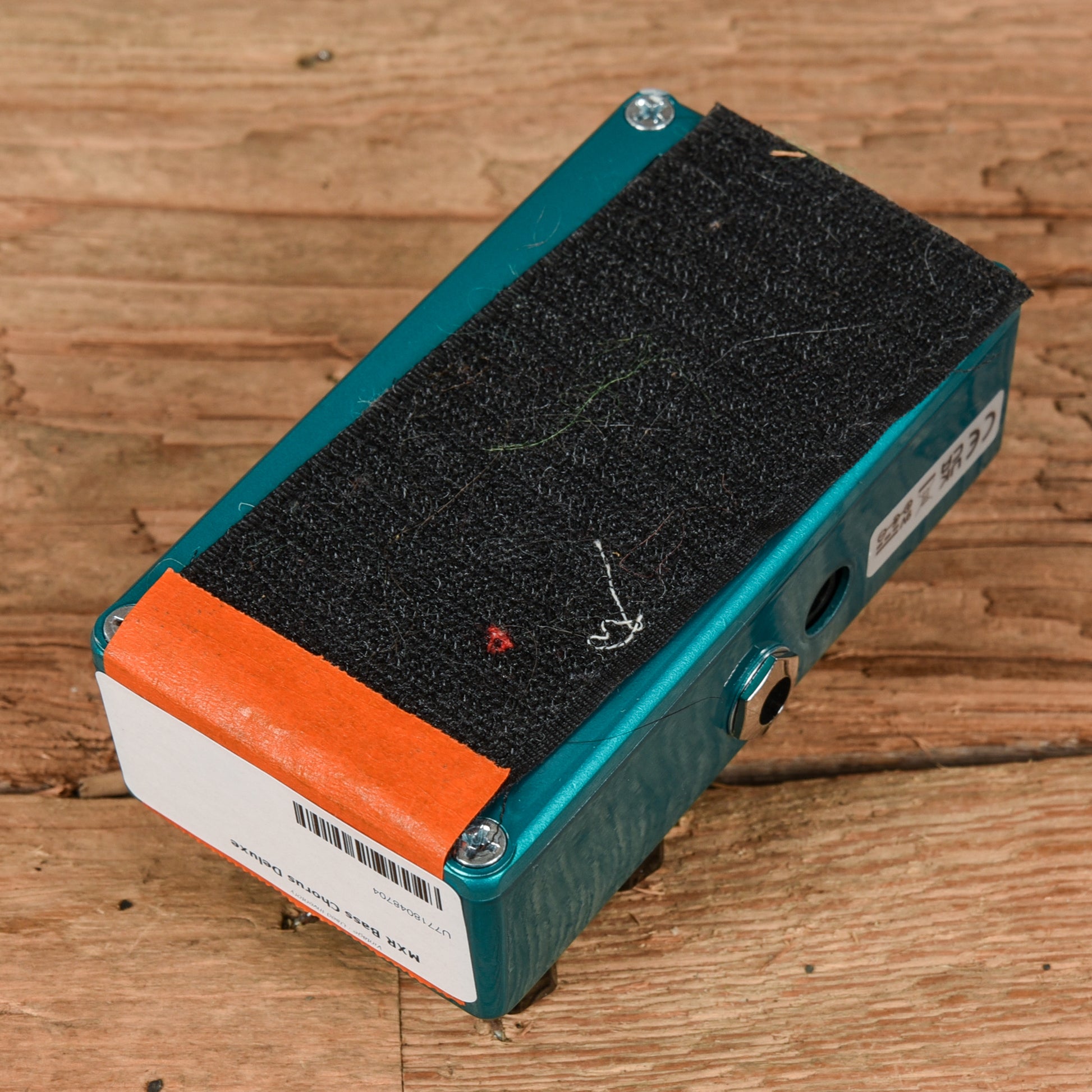 MXR Bass Chorus Deluxe Effect Pedals