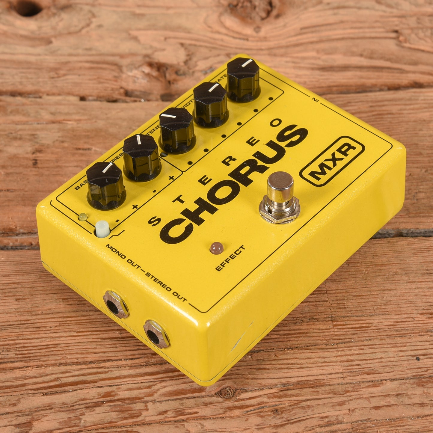 MXR M-134 Stereo Chorus Effects and Pedals / Chorus and Vibrato