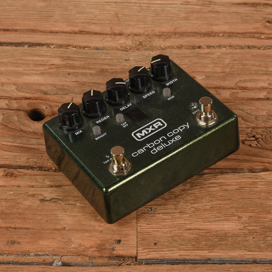 MXR Carbon Copy Deluxe Effects and Pedals / Delay