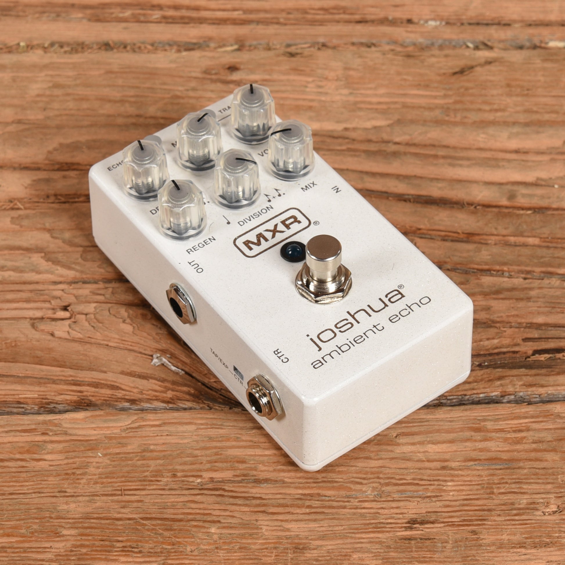 MXR M309 Joshua Ambient Echo Effects and Pedals / Delay