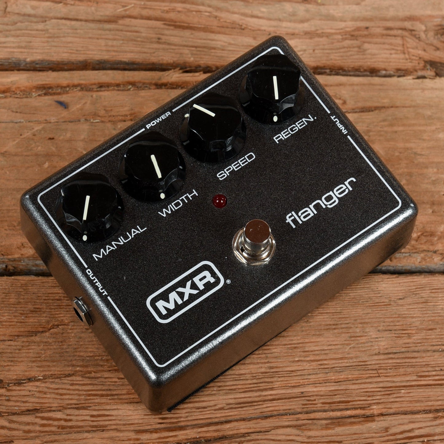 MXR M-117R Flanger Effects and Pedals / Flanger