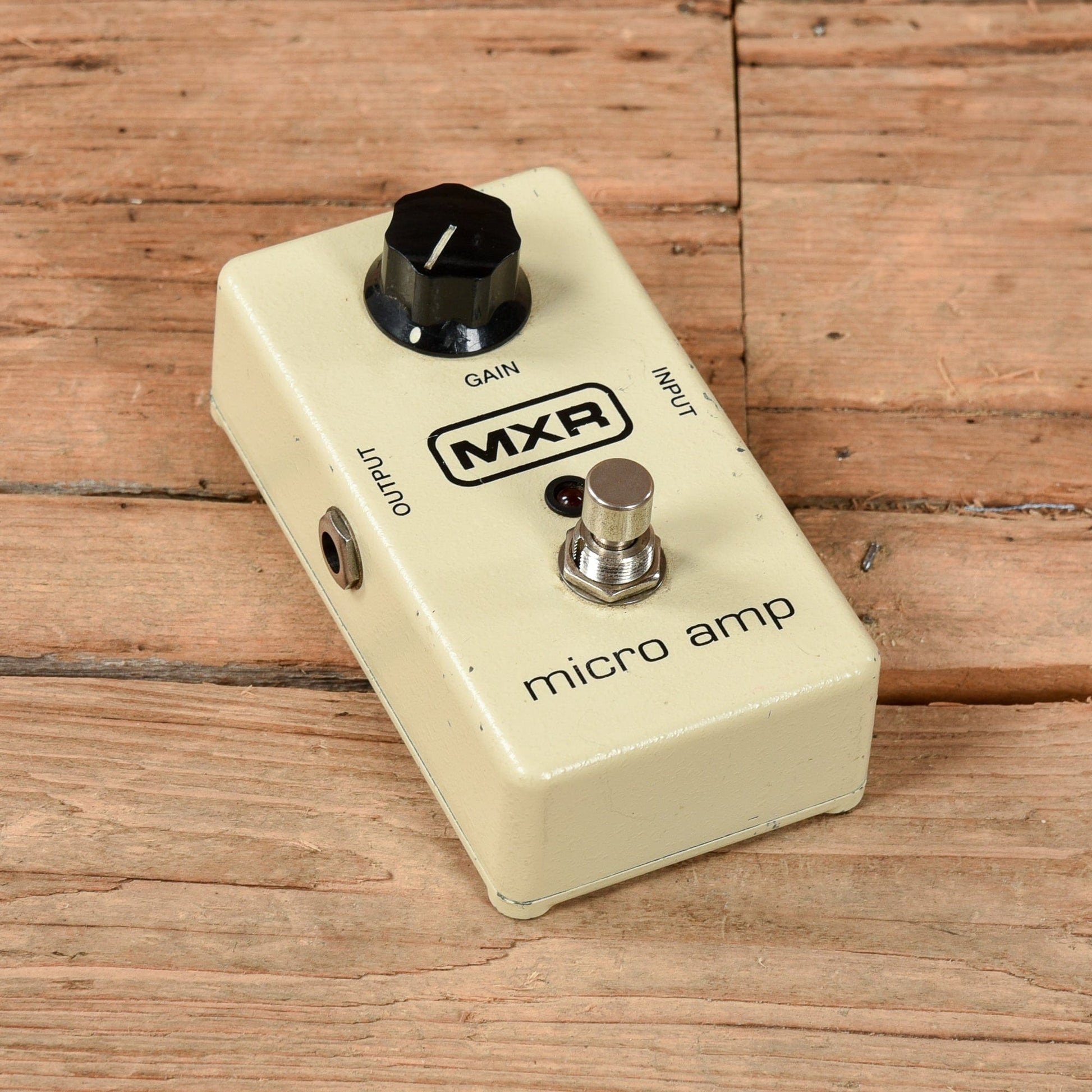 MXR Micro Amp – Chicago Music Exchange