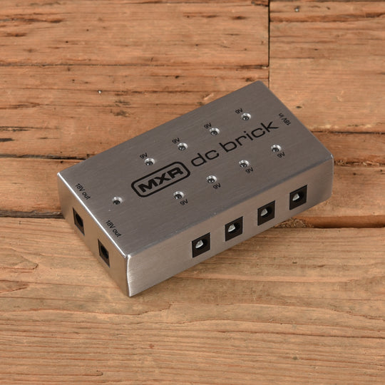 MXR DC Brick Effects and Pedals / Pedalboards and Power Supplies