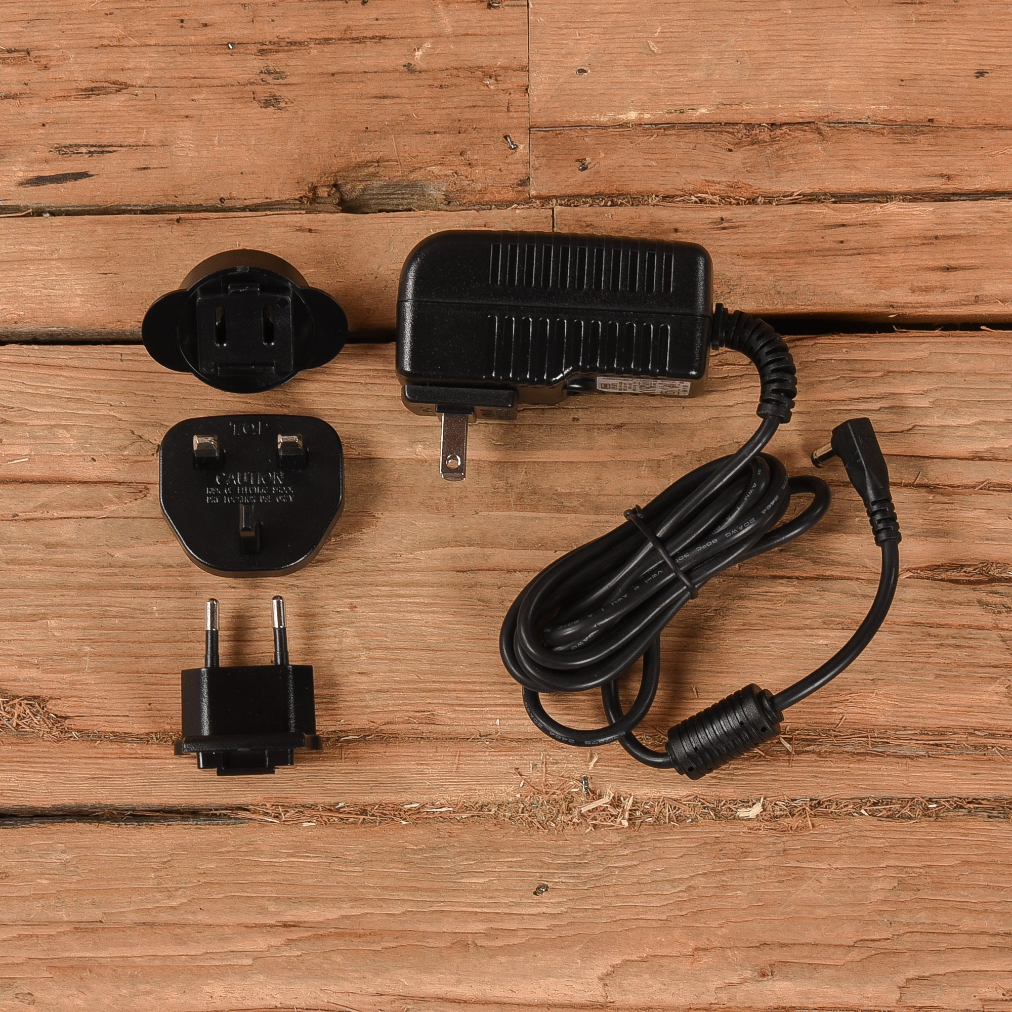 MXR DC Brick Effects and Pedals / Pedalboards and Power Supplies