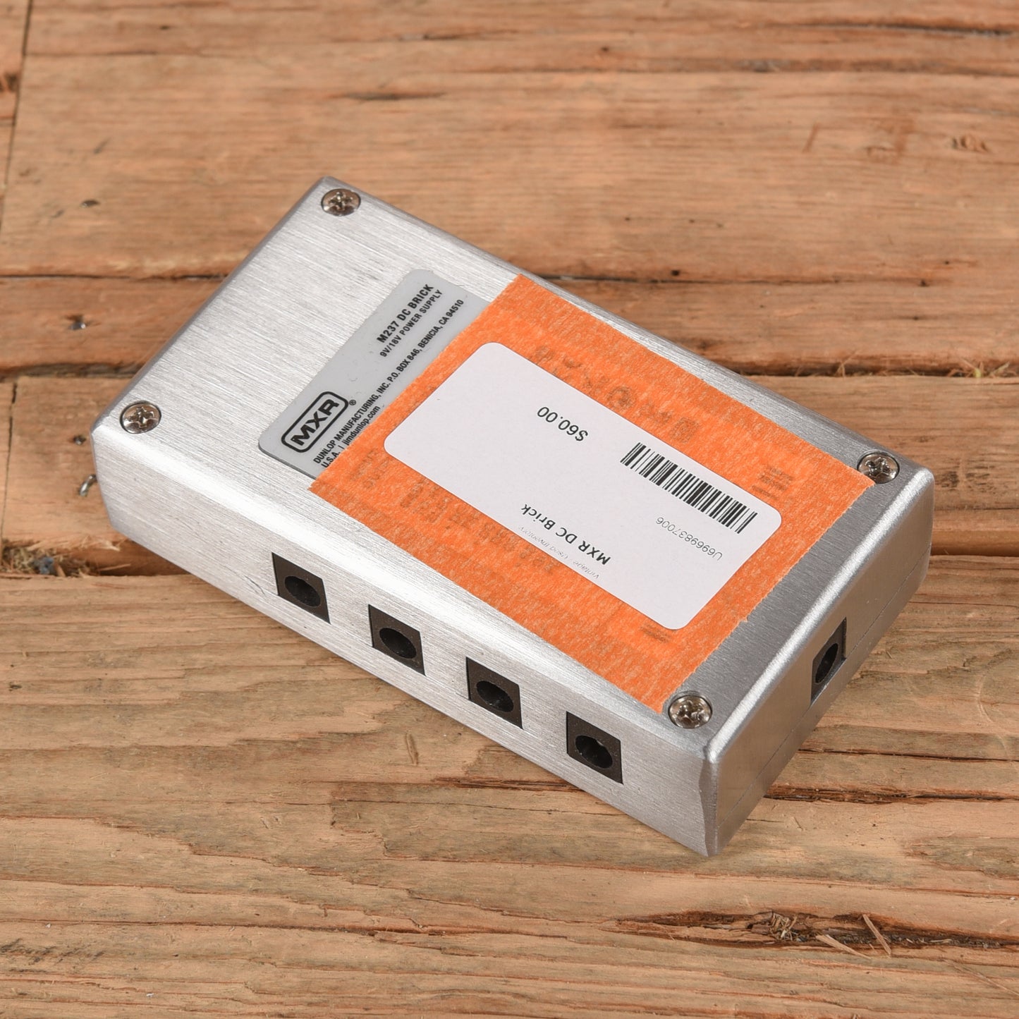 MXR DC Brick Effects and Pedals / Pedalboards and Power Supplies