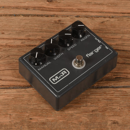 MXR MX117 Flanger Effects and Pedals / Phase Shifters