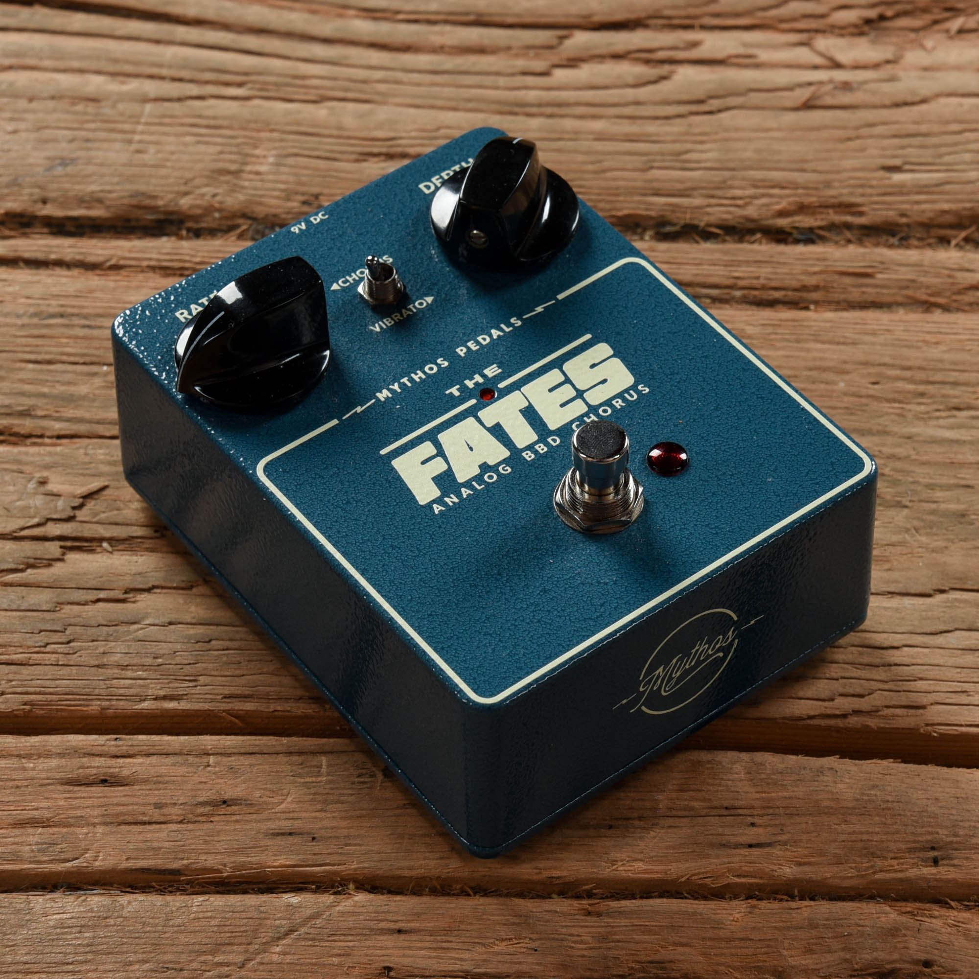 Mythos Pedals Fates Effects and Pedals / Chorus and Vibrato