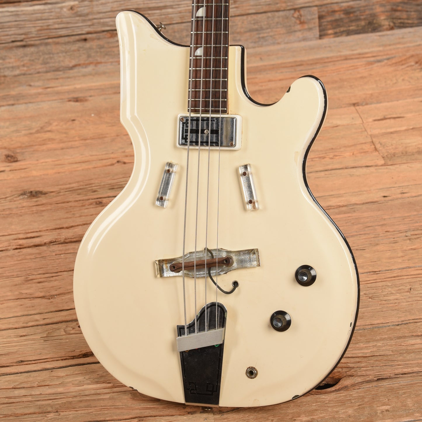 National Res-o-glass Val-Pro 85 Bass White 1960s Bass Guitars / 5-String or More