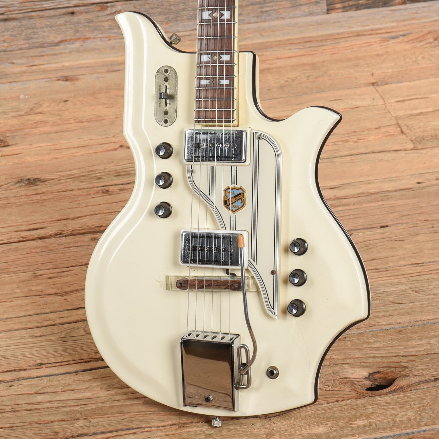 National Glenwood 99 Res-O-Glas White 1962 Electric Guitars / Semi-Hollow