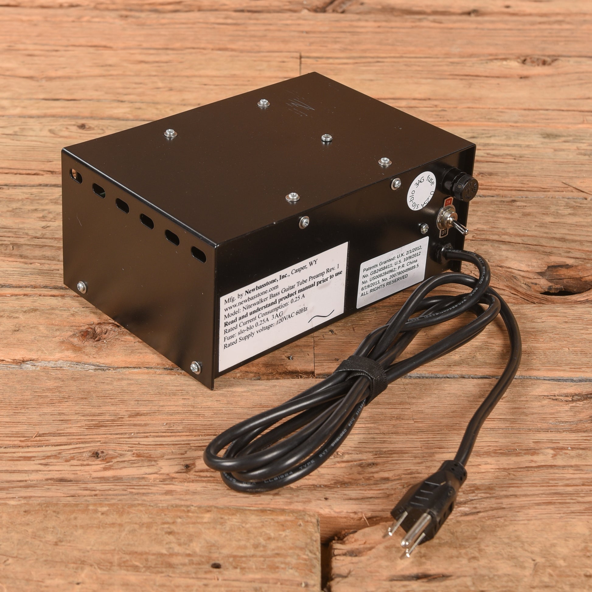 New Bass Tone Nitewalker Bass Guitar Tube Preamp Effects and Pedals