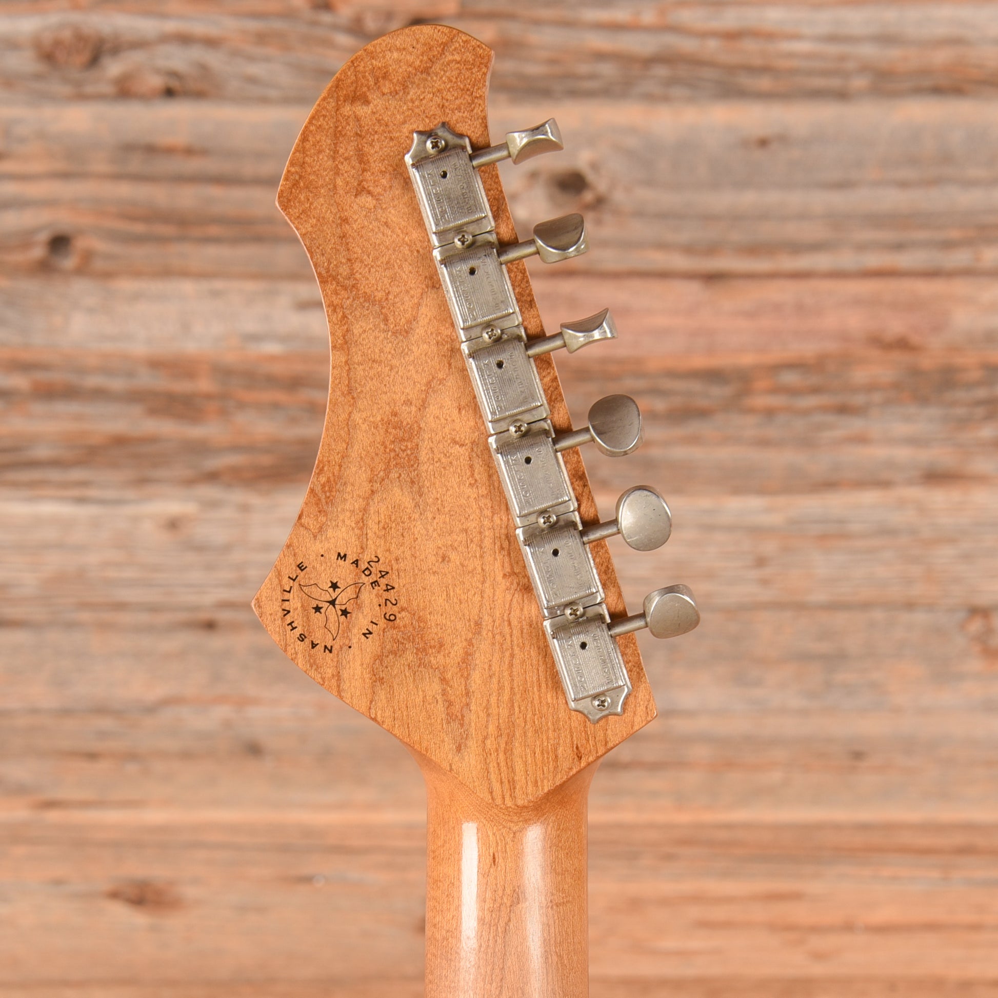 Novo Idris S3 Coke Bottle Green Sparkle 2024 Electric Guitars
