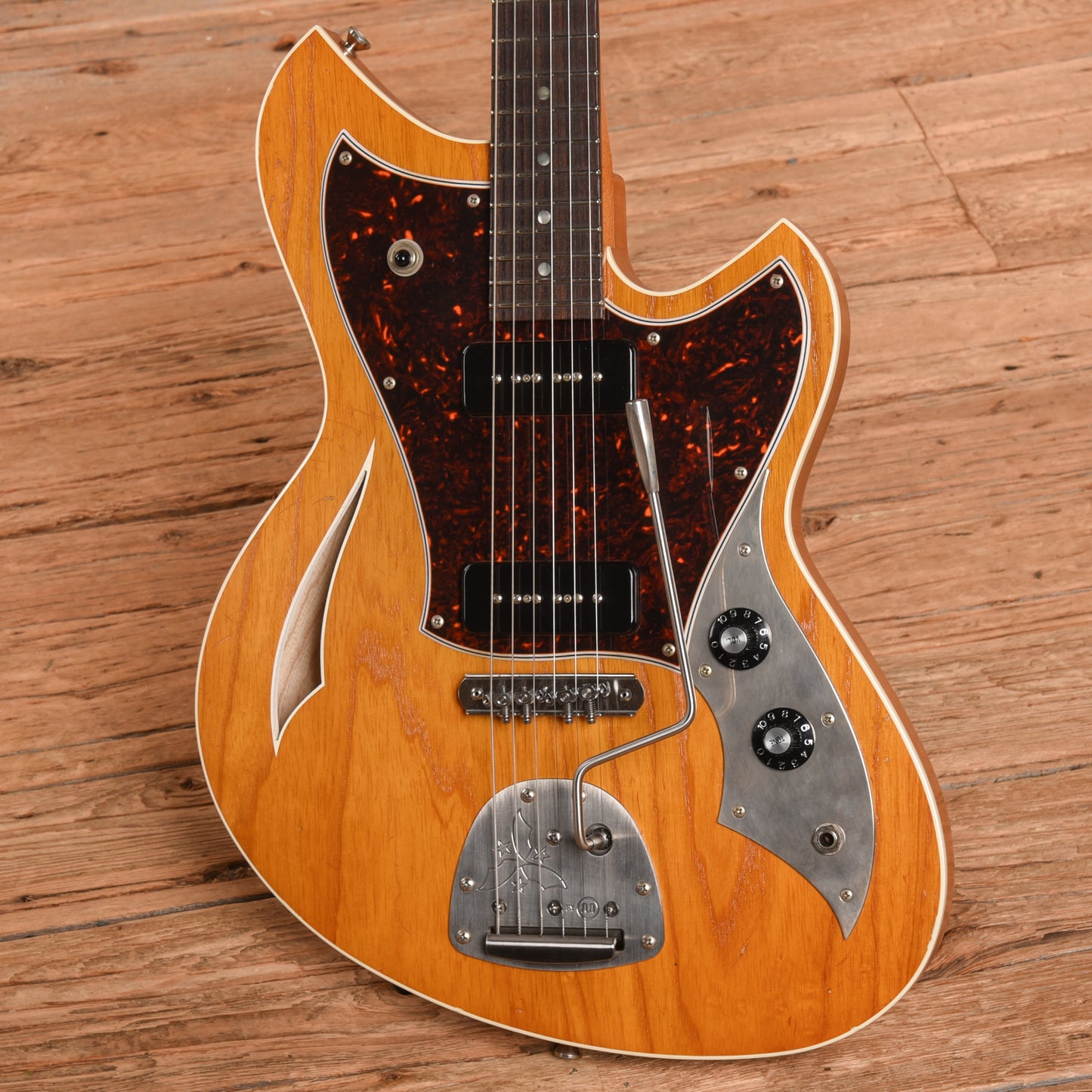 Novo Miris J Natural Electric Guitars / Semi-Hollow