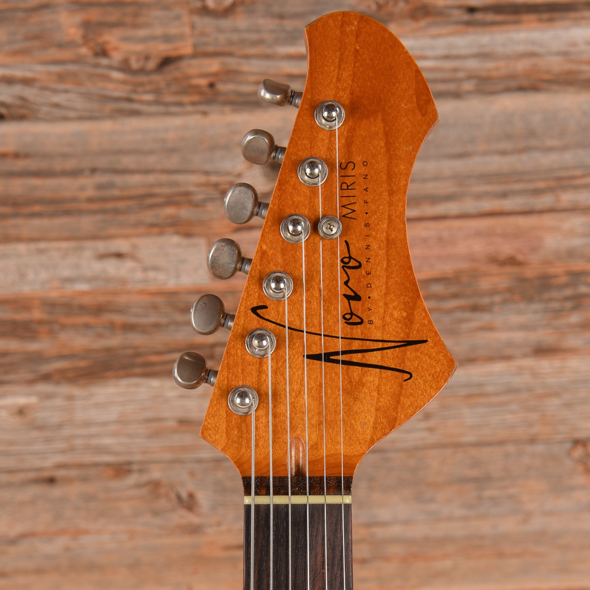 Novo Miris J Natural Electric Guitars / Semi-Hollow
