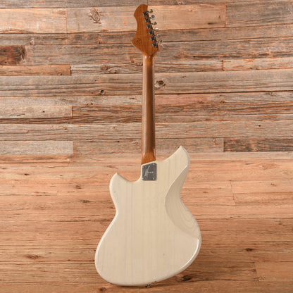 Novo Miris J White Electric Guitars / Semi-Hollow
