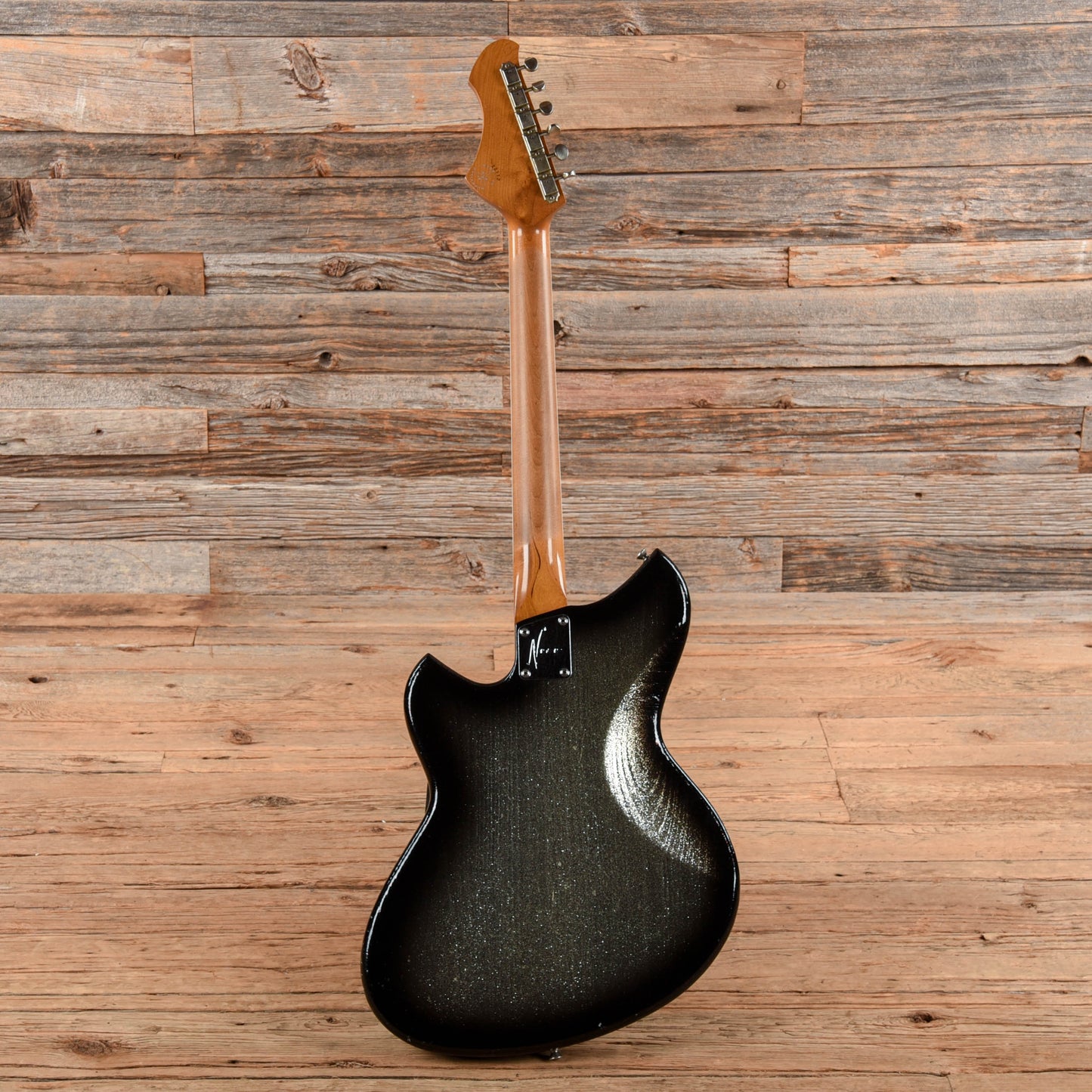 Novo Serus H2 Silver Sparkle over Bull Black Electric Guitars / Solid Body
