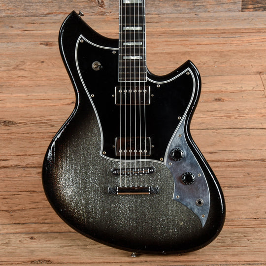 Novo Serus H2 Silver Sparkle over Bull Black Electric Guitars / Solid Body