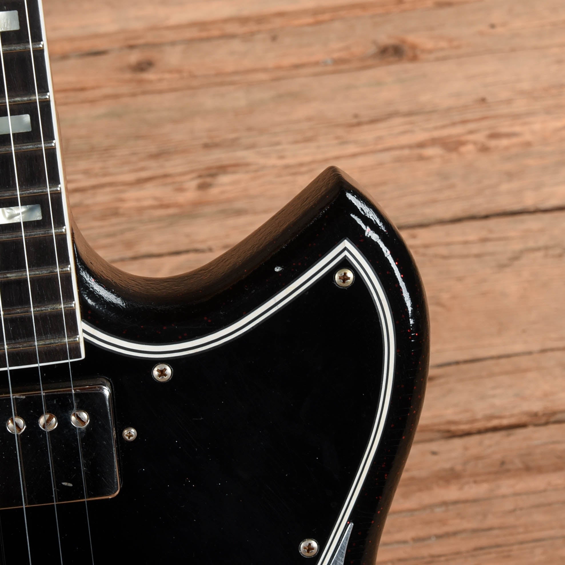 Novo Serus H2 Silver Sparkle over Bull Black Electric Guitars / Solid Body