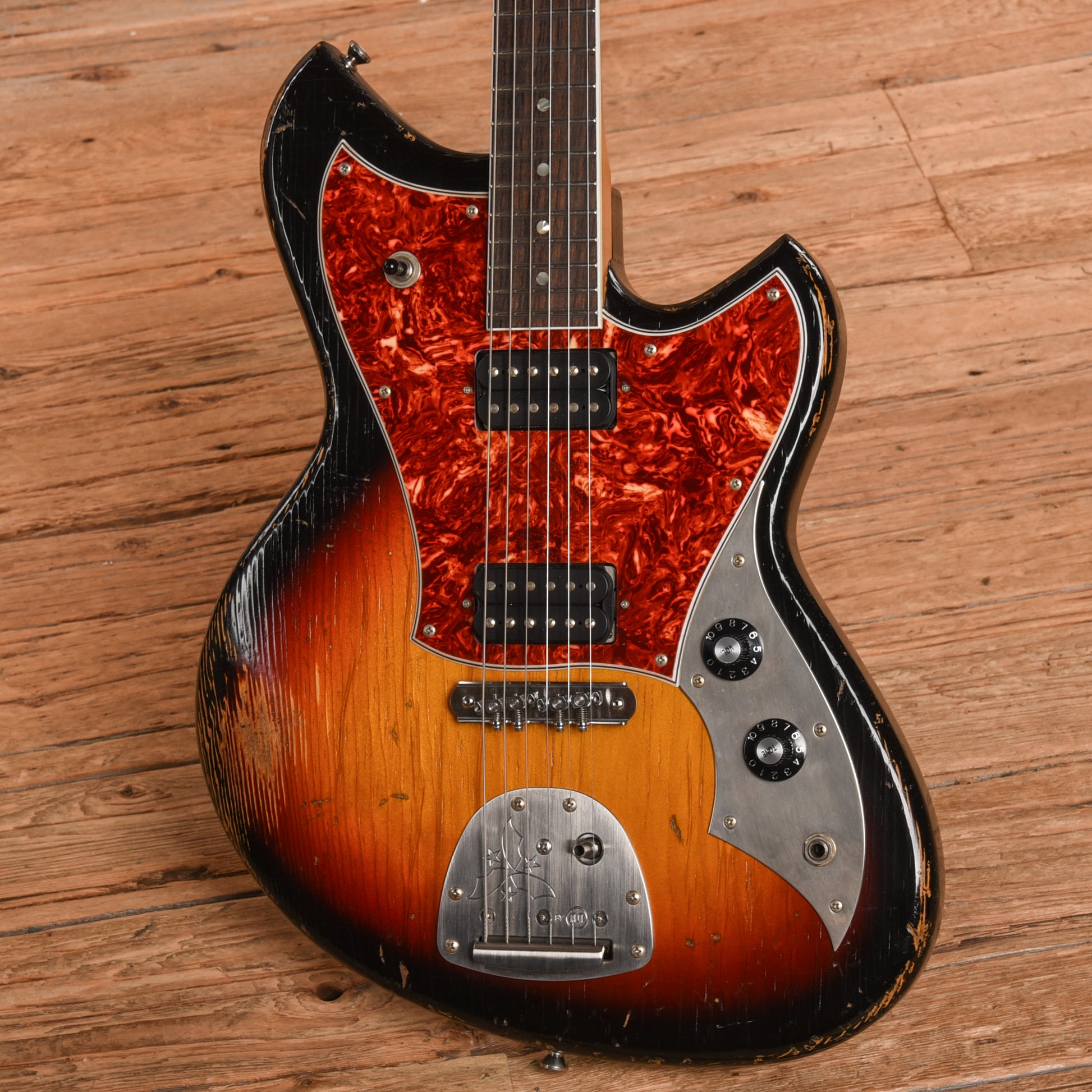 Novo Serus H2 Sunburst Electric Guitars / Solid Body
