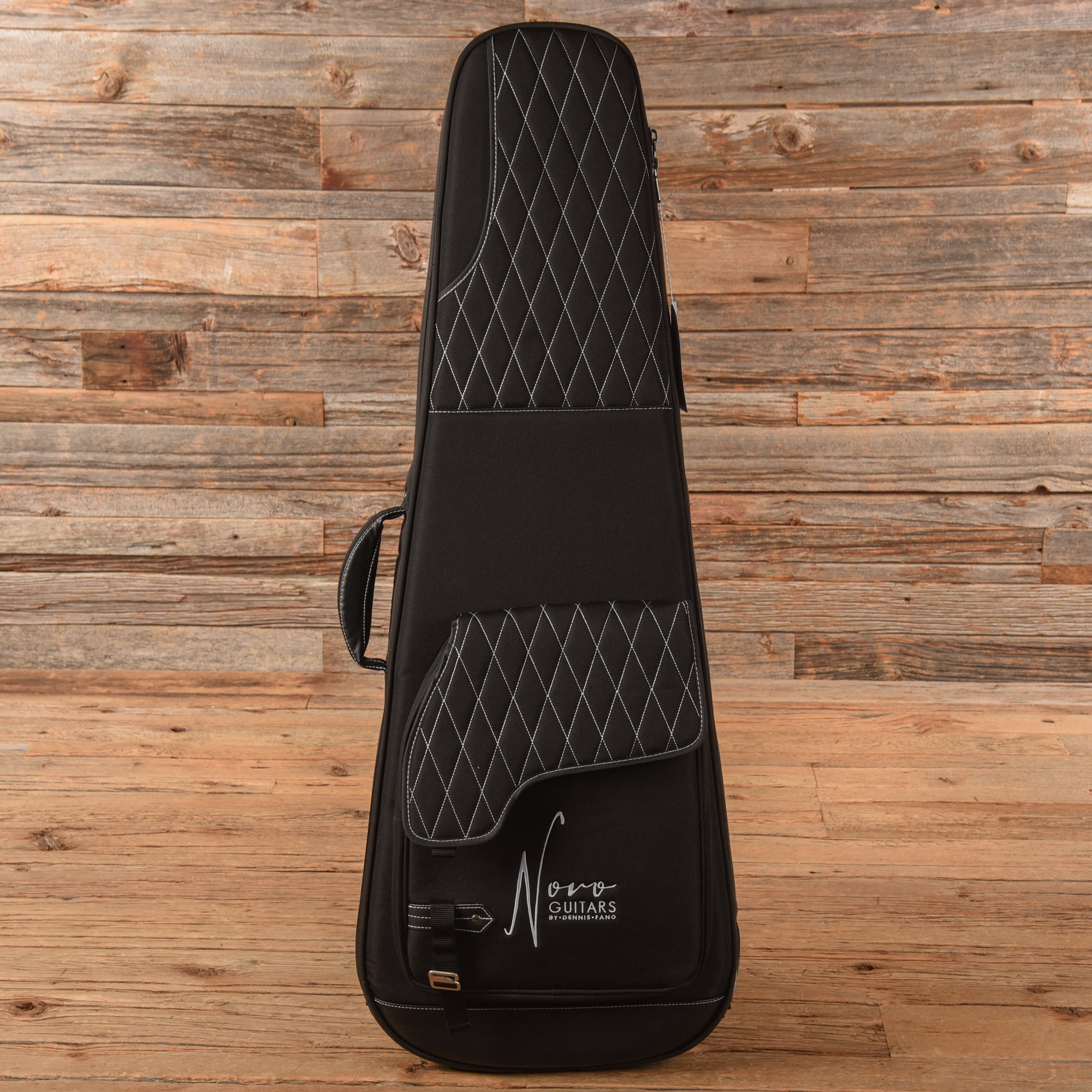 Novo Serus J Red Electric Guitars / Solid Body