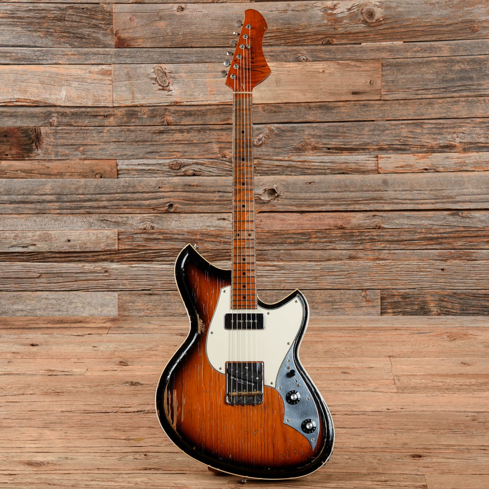 Novo Serus T Sunburst Electric Guitars / Solid Body