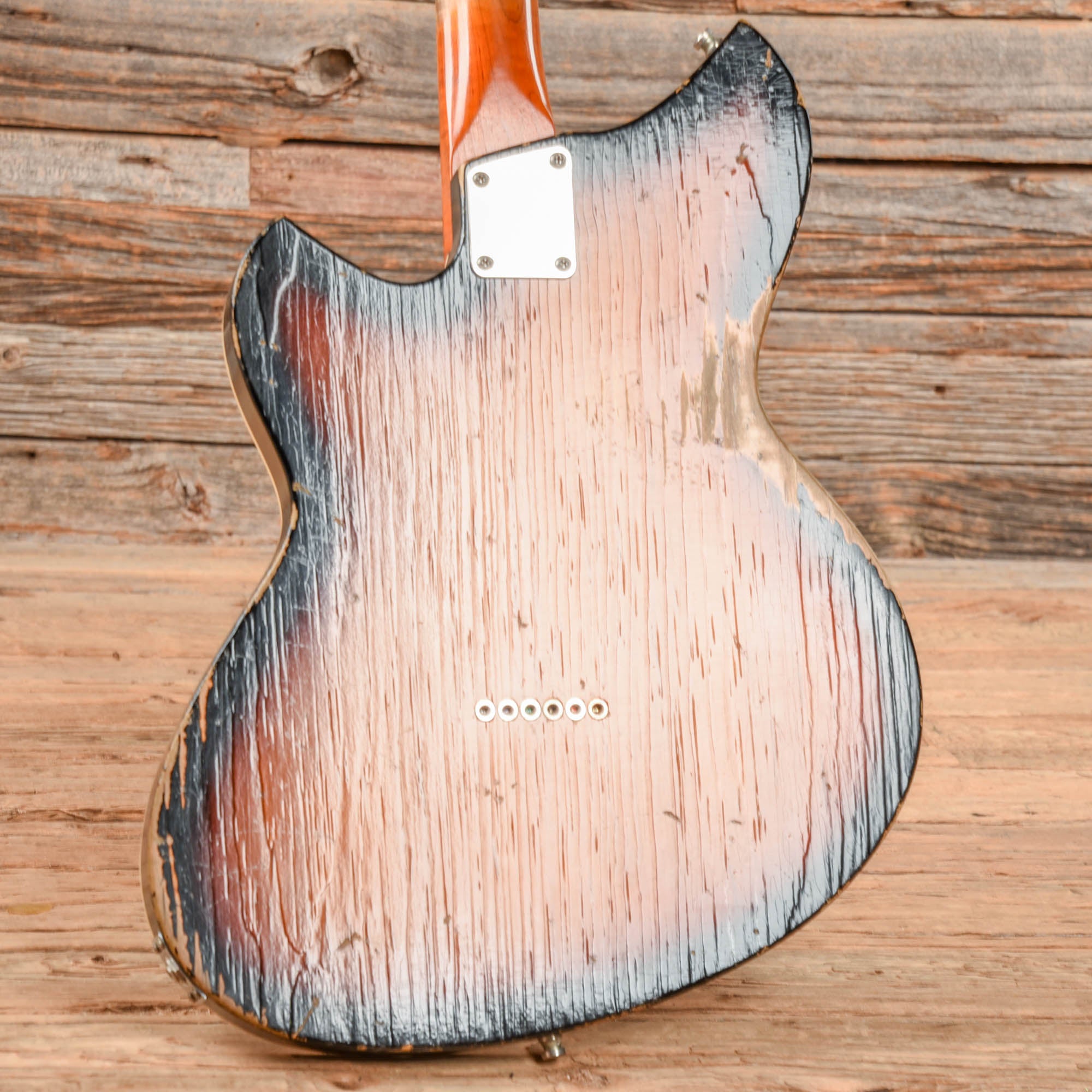 Novo Serus T Sunburst – Chicago Music Exchange