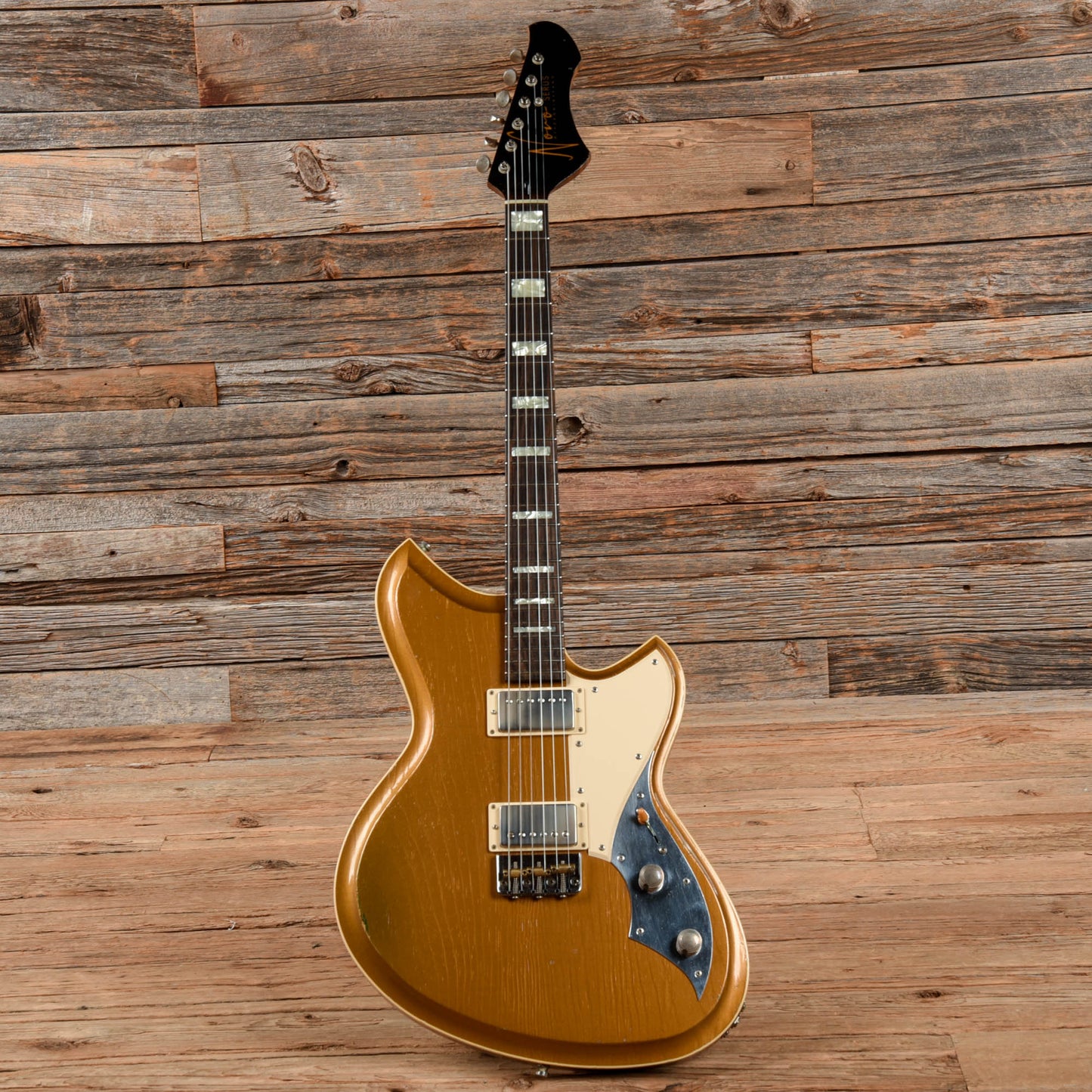 Novo Serus TC Gold Electric Guitars / Solid Body