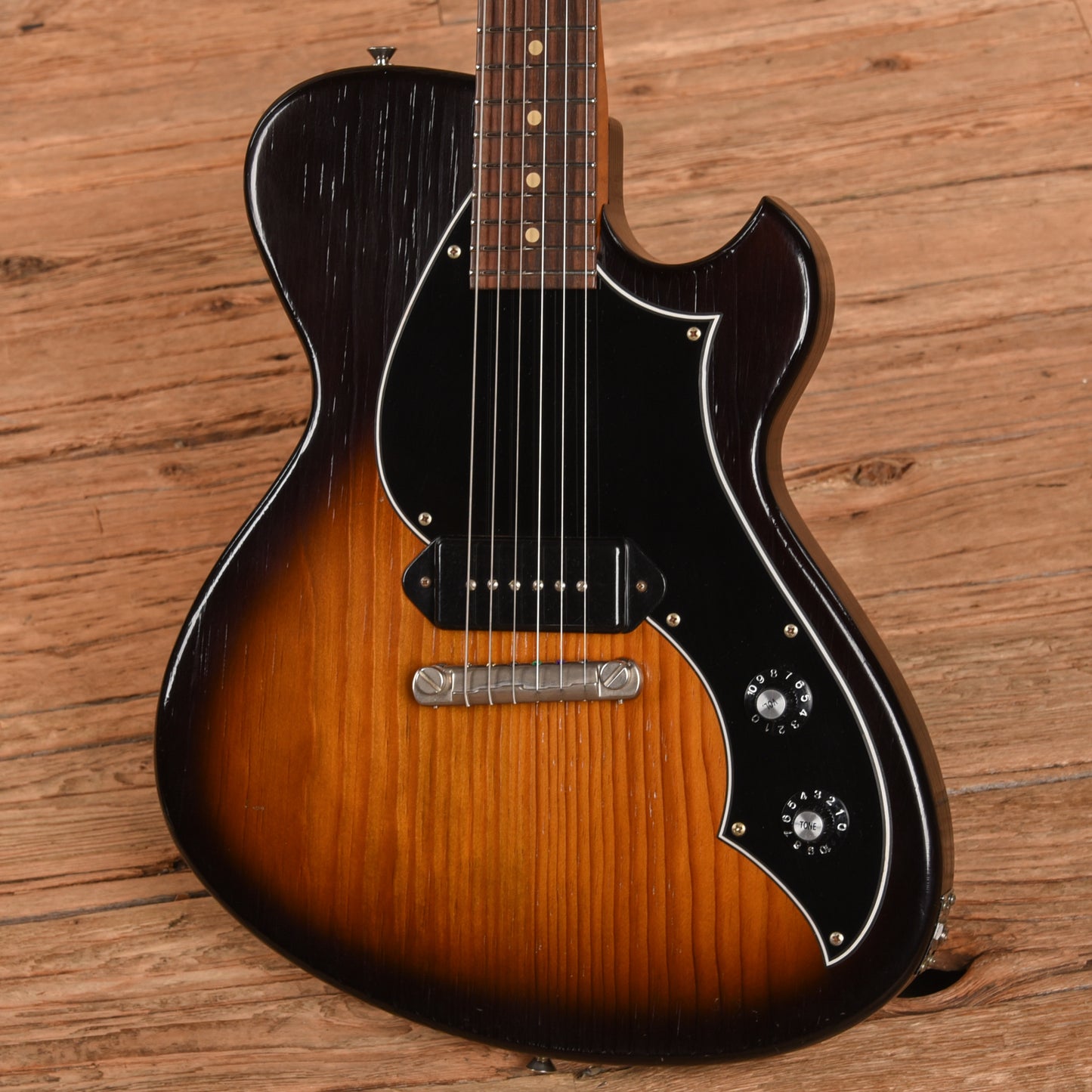 Novo Solus M1 Sunburst 2021 Electric Guitars / Solid Body