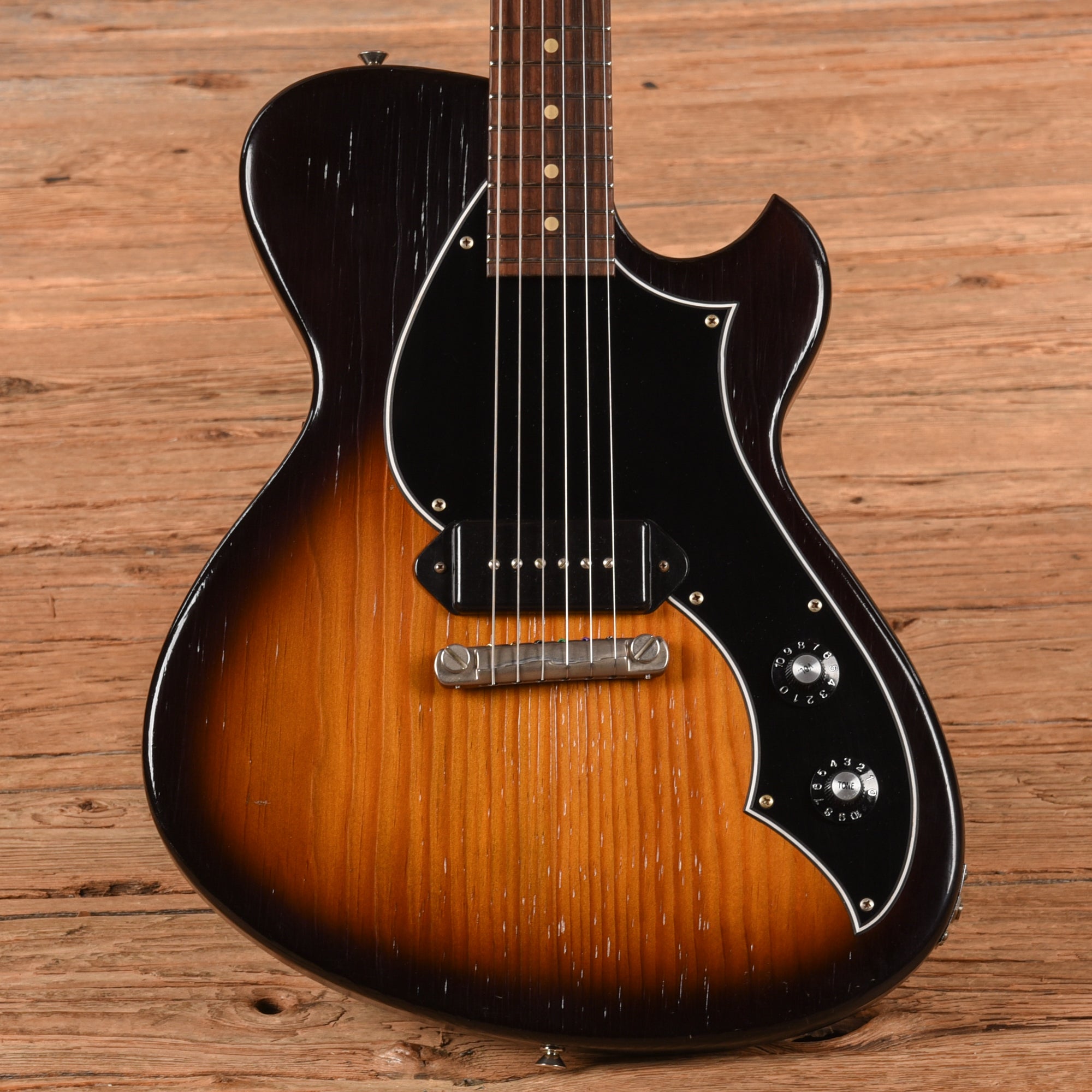 Novo Solus M1 Sunburst 2021 Electric Guitars / Solid Body