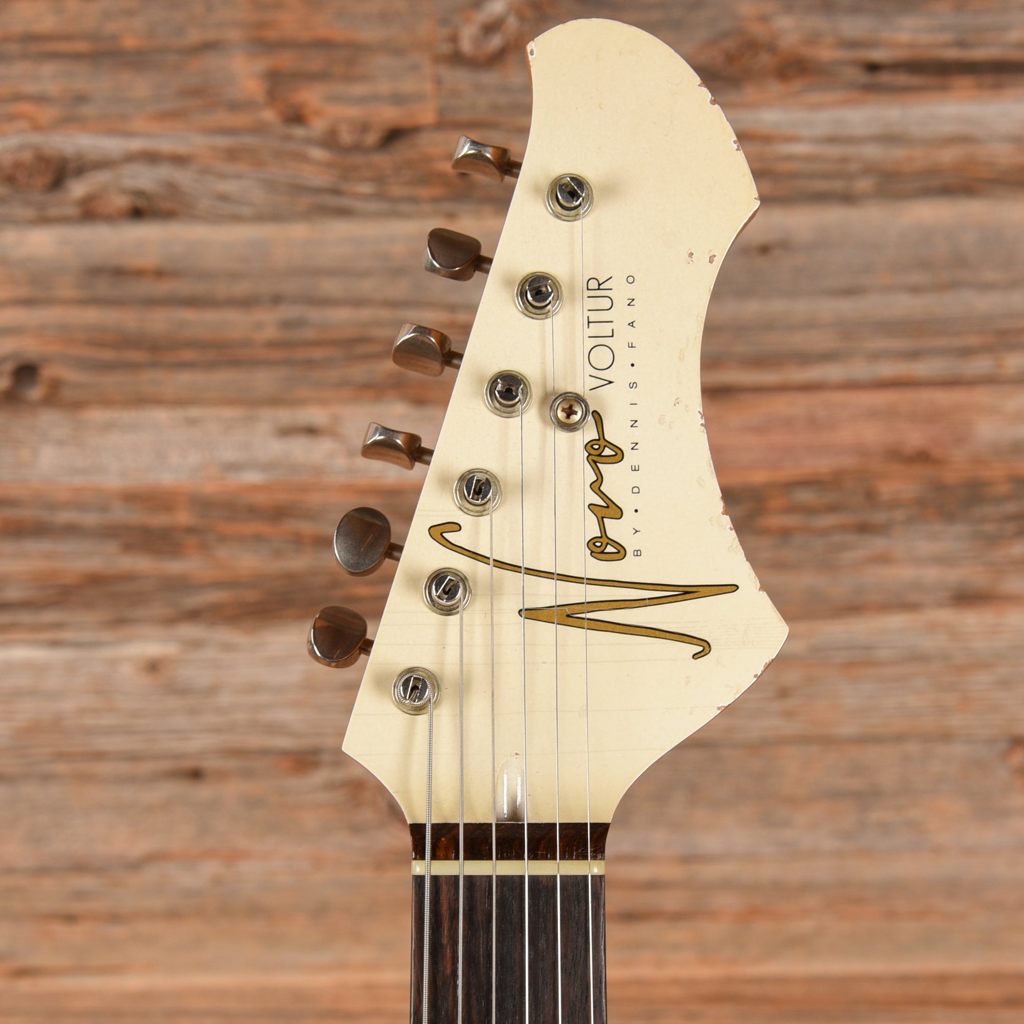 Novo Voltur Aged White 2021 Electric Guitars / Solid Body