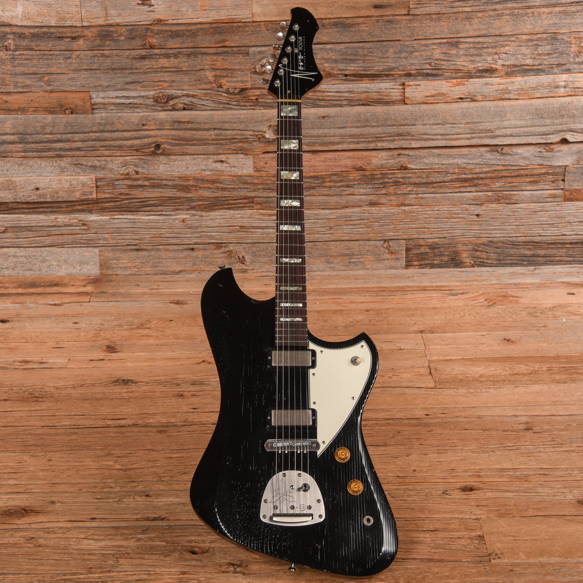Novo Voltur Black Electric Guitars / Solid Body