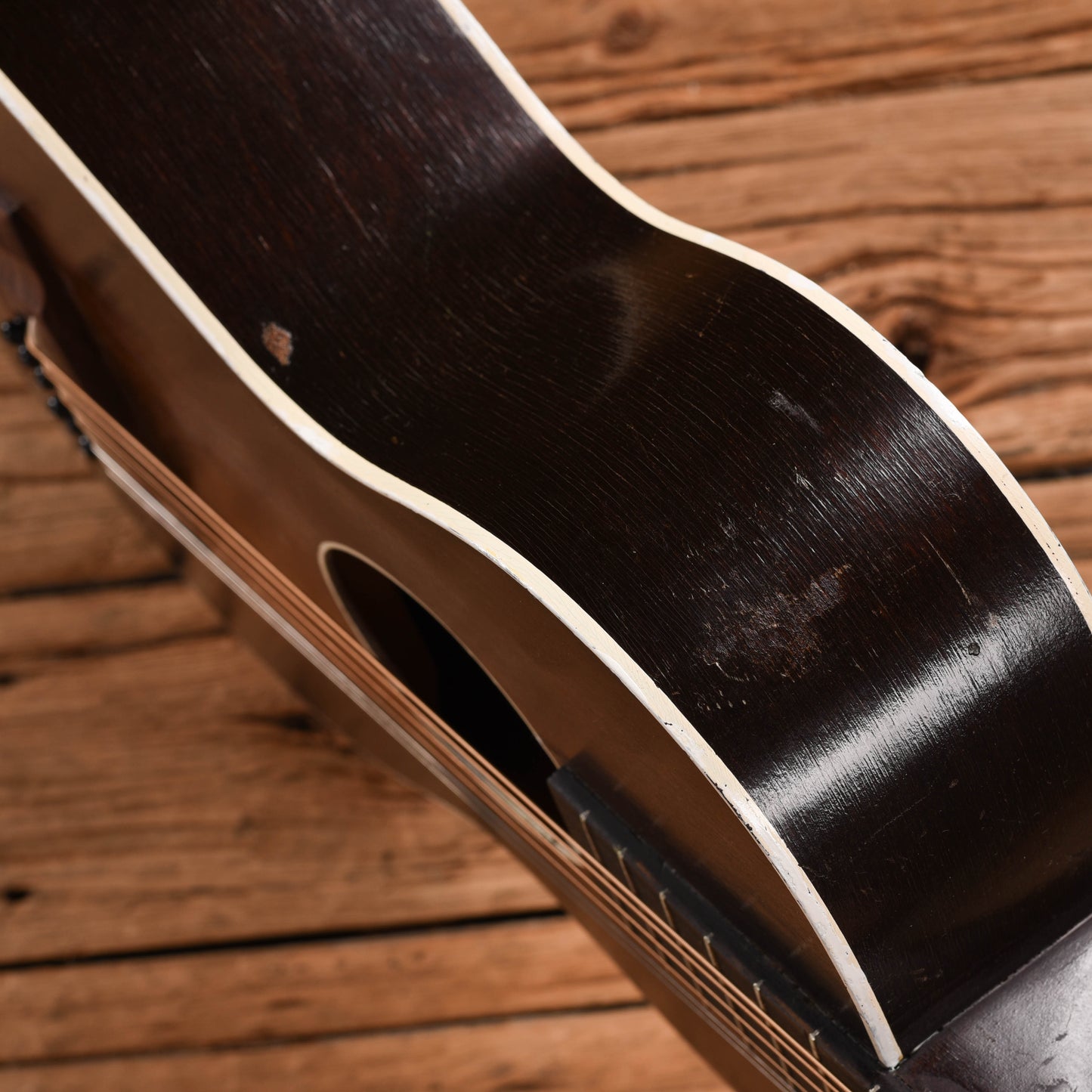 Oahu Parlor Sunburst Acoustic Guitars