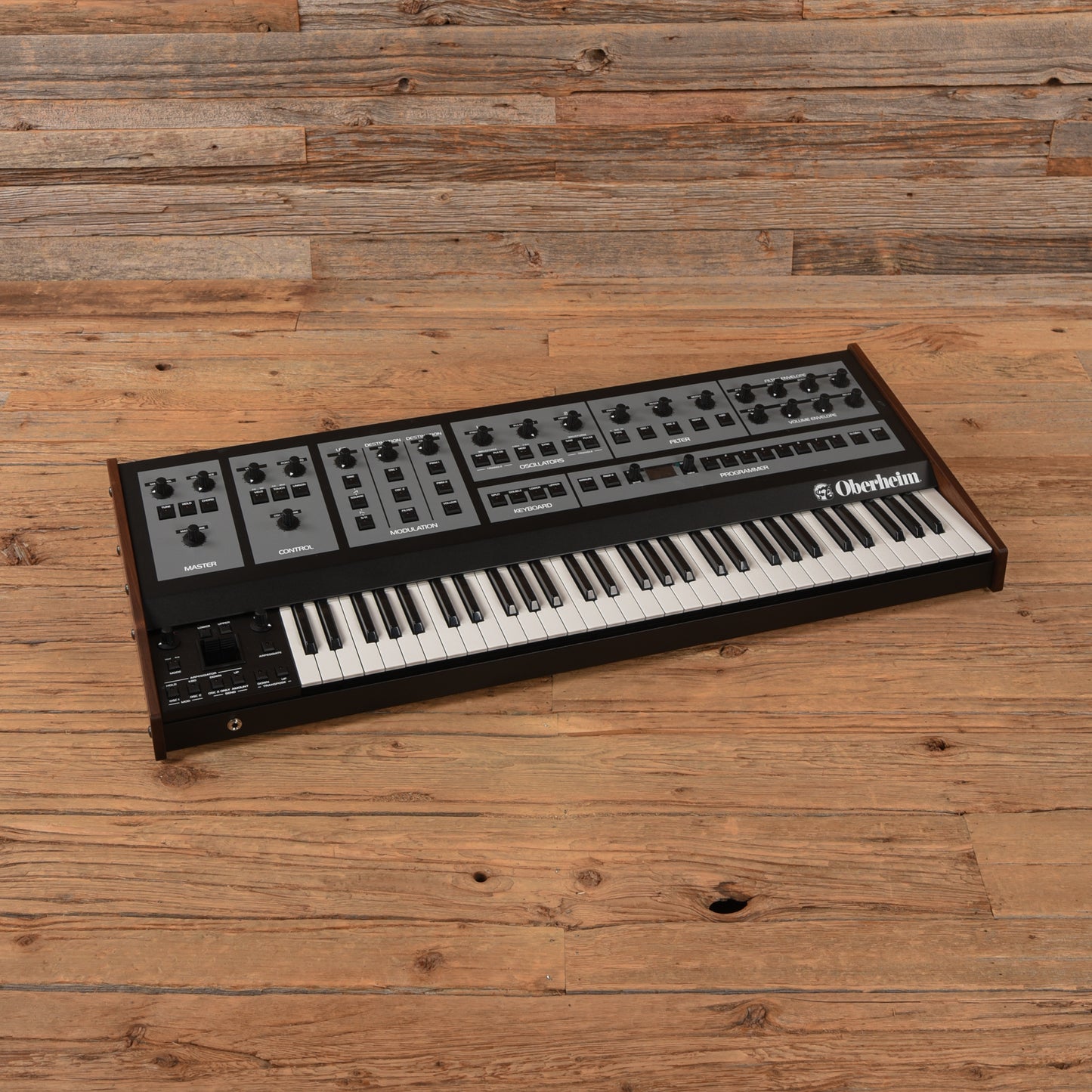 Oberheim OB-X8 61-Key 8-Voice SYnthesizer Keyboards and Synths / Synths / Digital Synths
