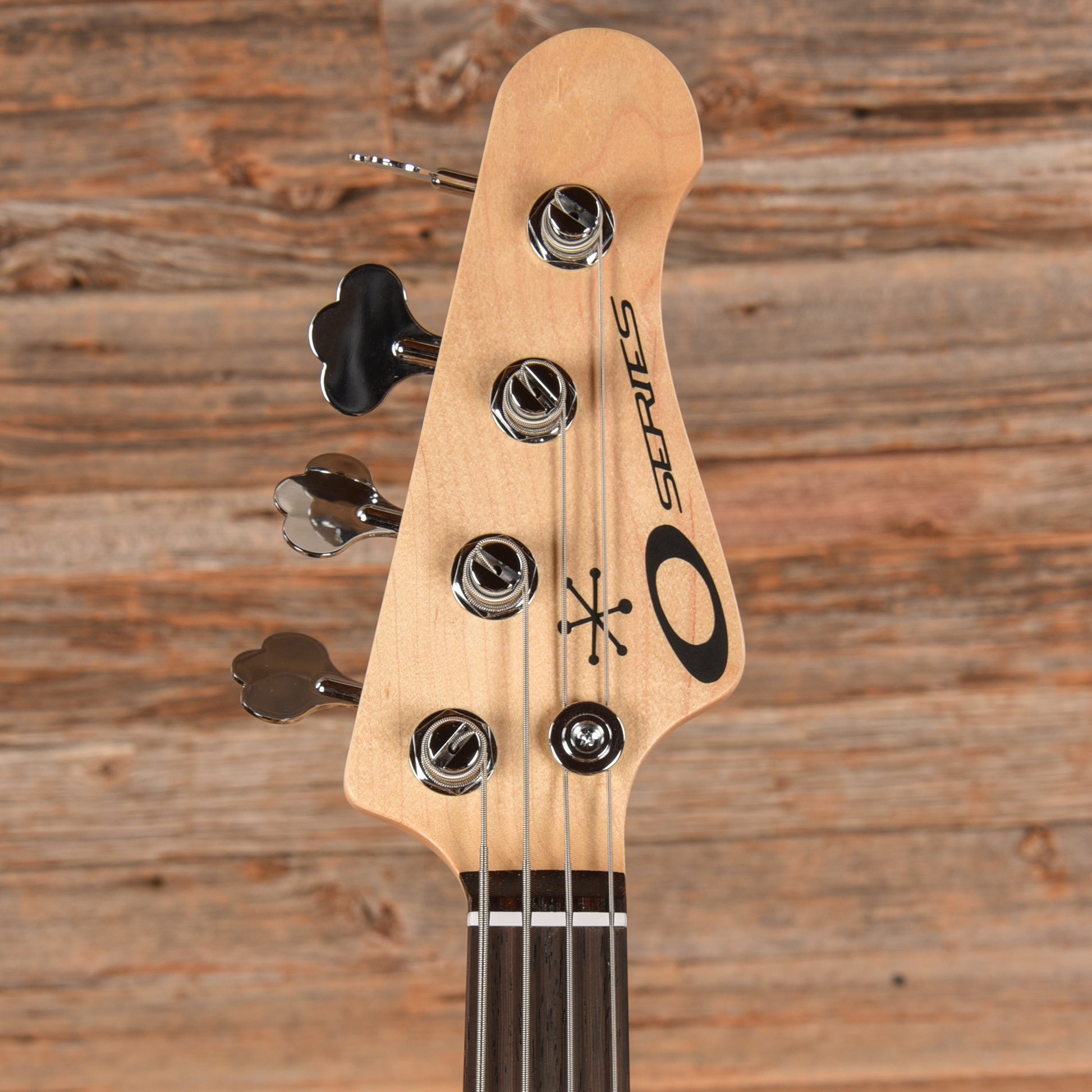 Offbeat Guitars Shelby Bass Blue Bass Guitars / 4-String