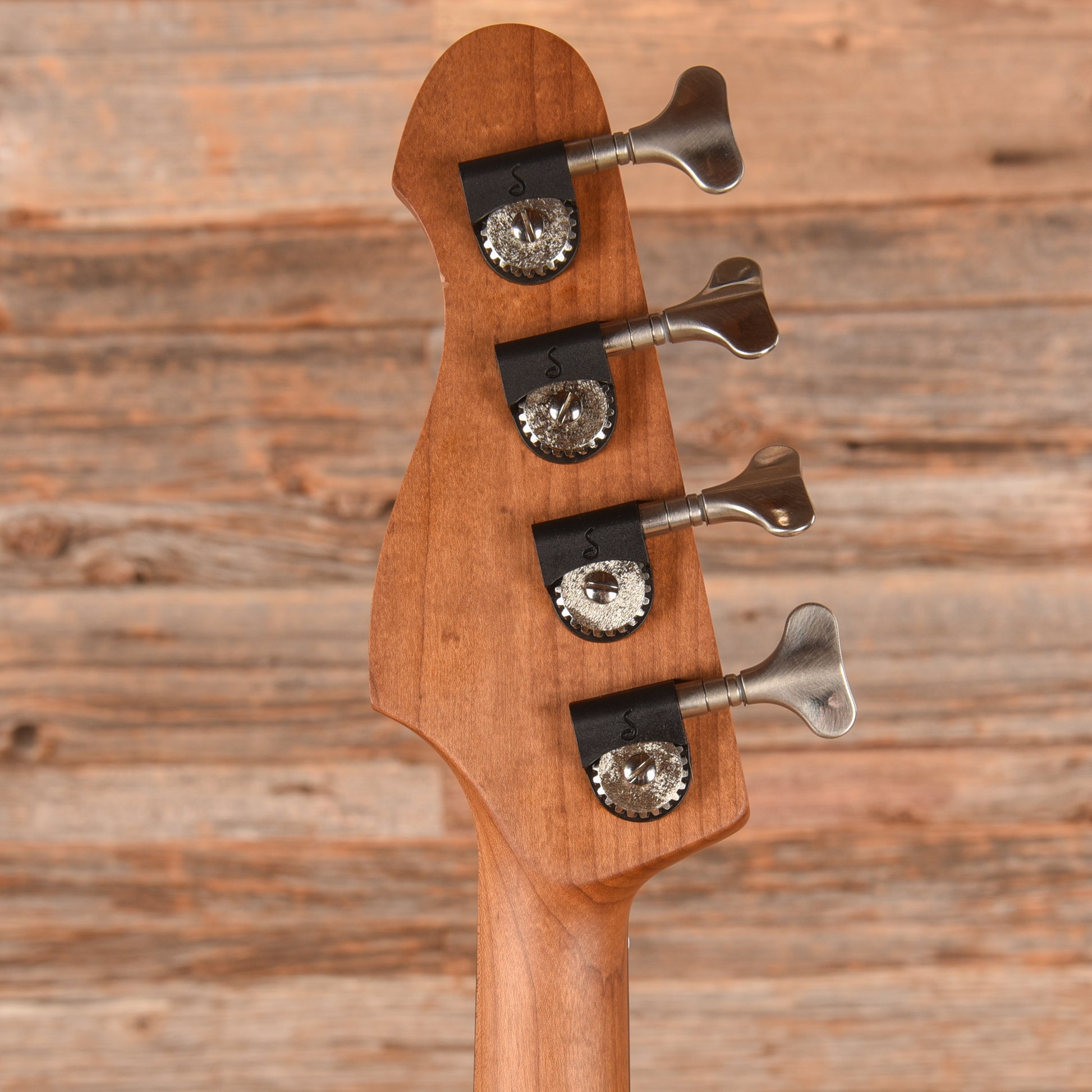 Offbeat Guitars Marilyn Jade Glow 2023 Bass Guitars