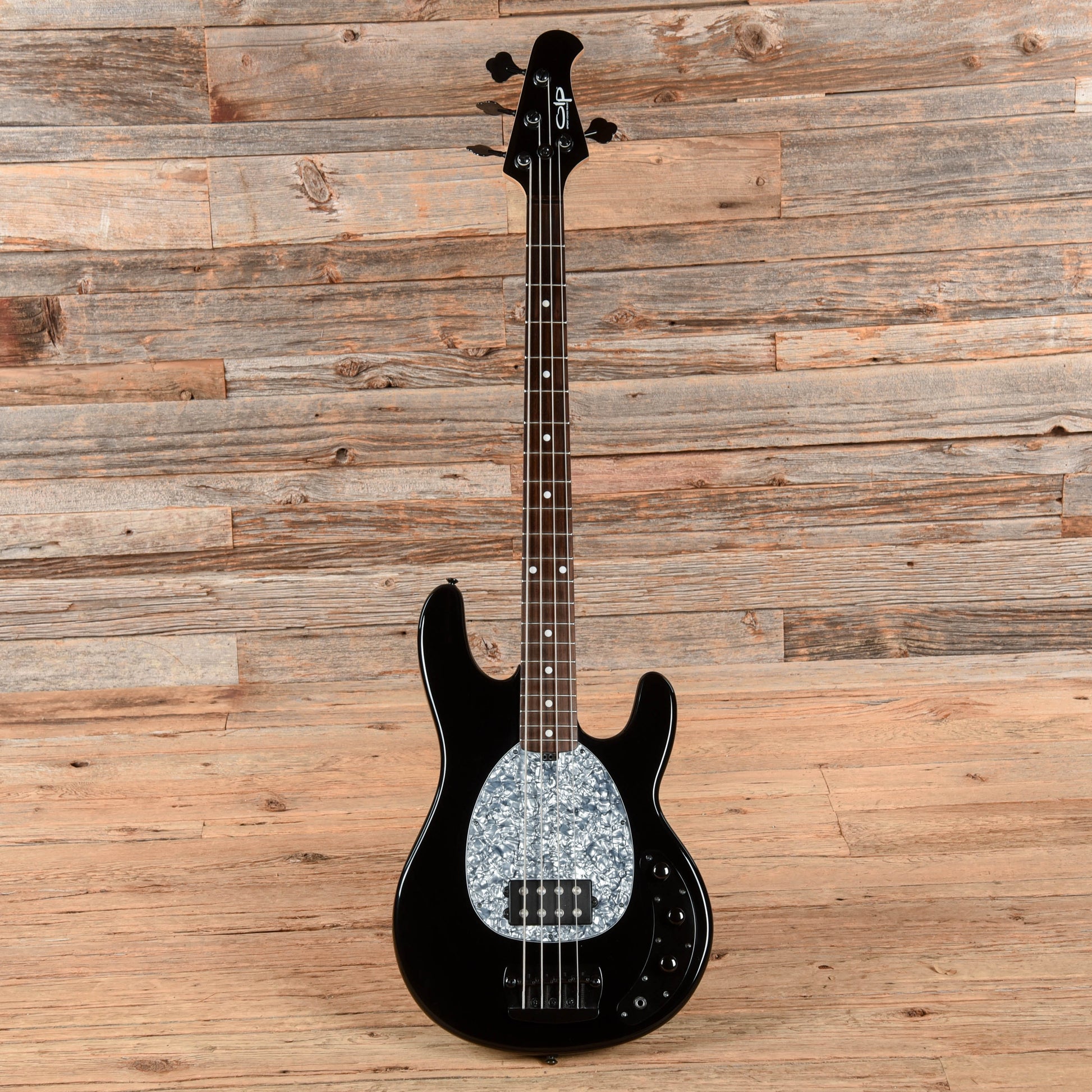 OLP 4-String Bass Black Bass Guitars / 4-String