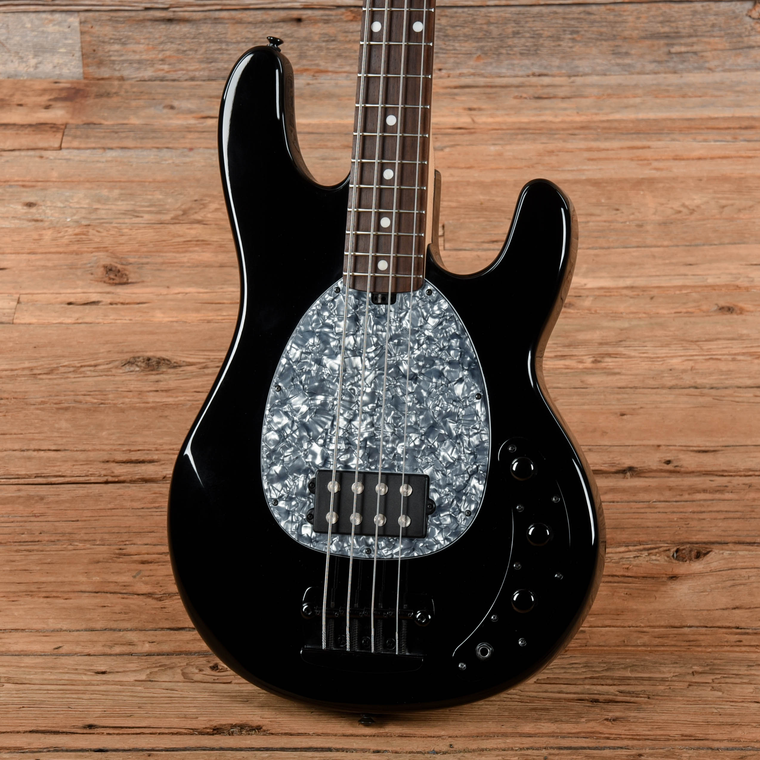 OLP Sting Ray Black Bass Guitars / 5-String or More