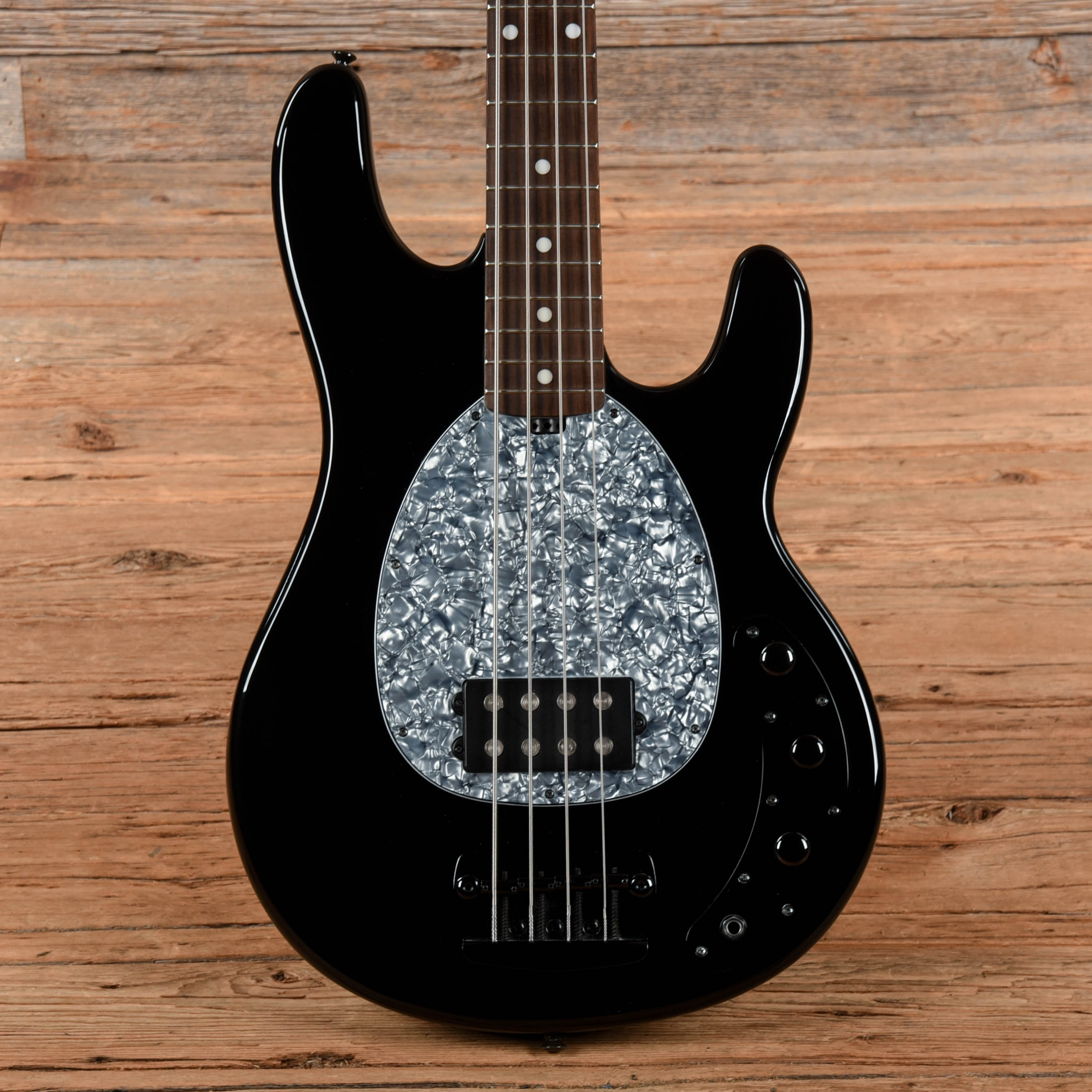 OLP Sting Ray Black Bass Guitars / 5-String or More