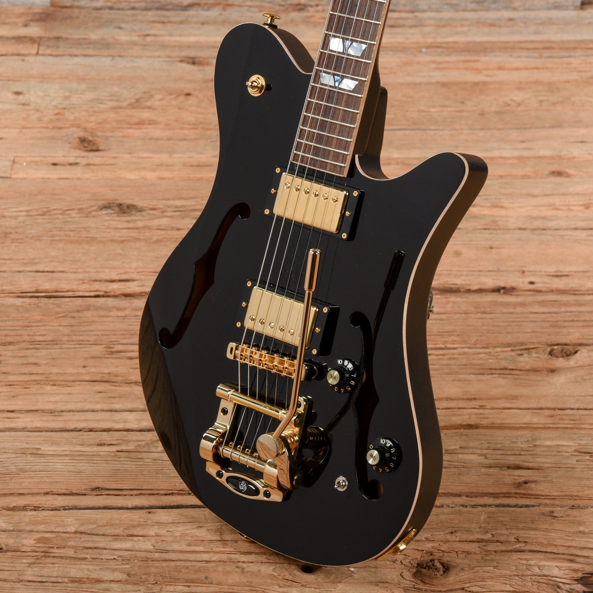 Oopegg Supreme Collection Trailbreaker Mark III Black w/Magneto Custom Humbuckers Electric Guitars / Semi-Hollow