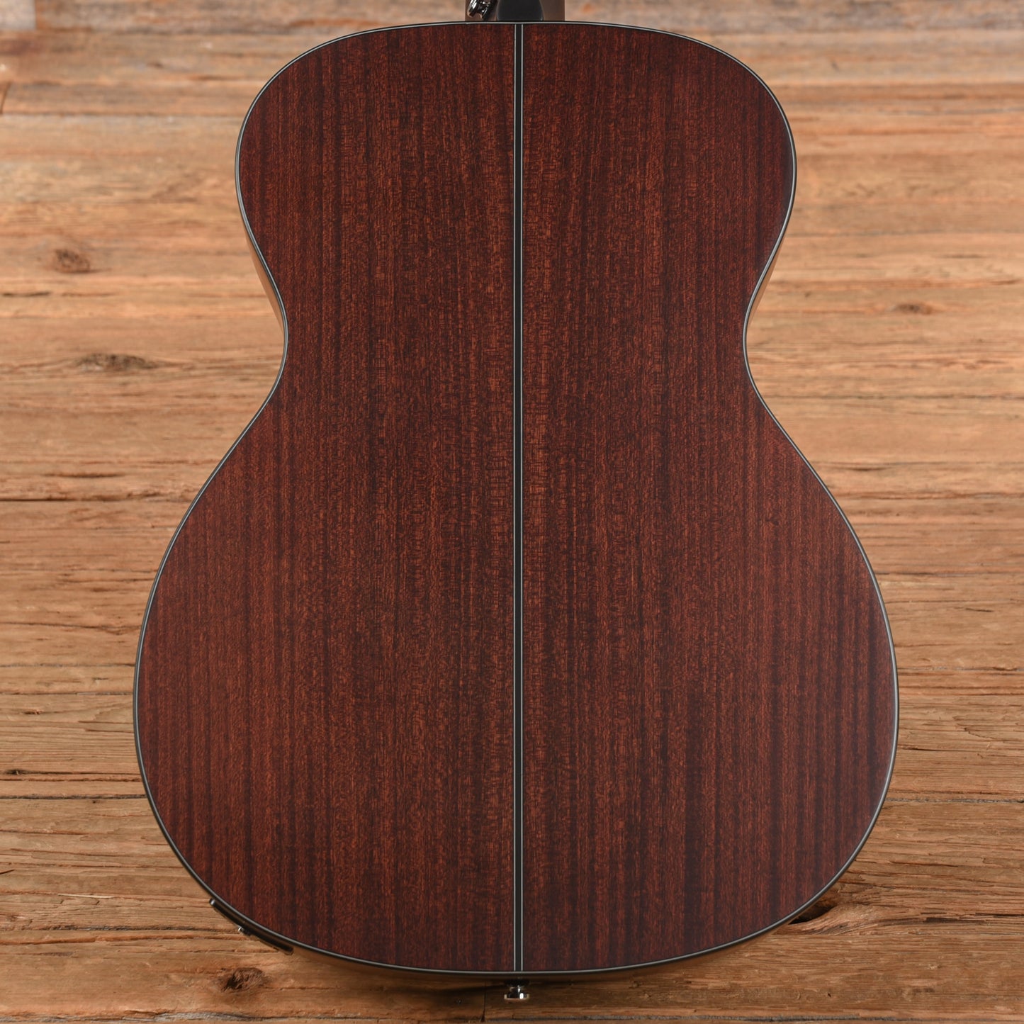 Orangewood Oliver Mahogany Live Acoustic-Electric Guitar Acoustic Guitars / Concert